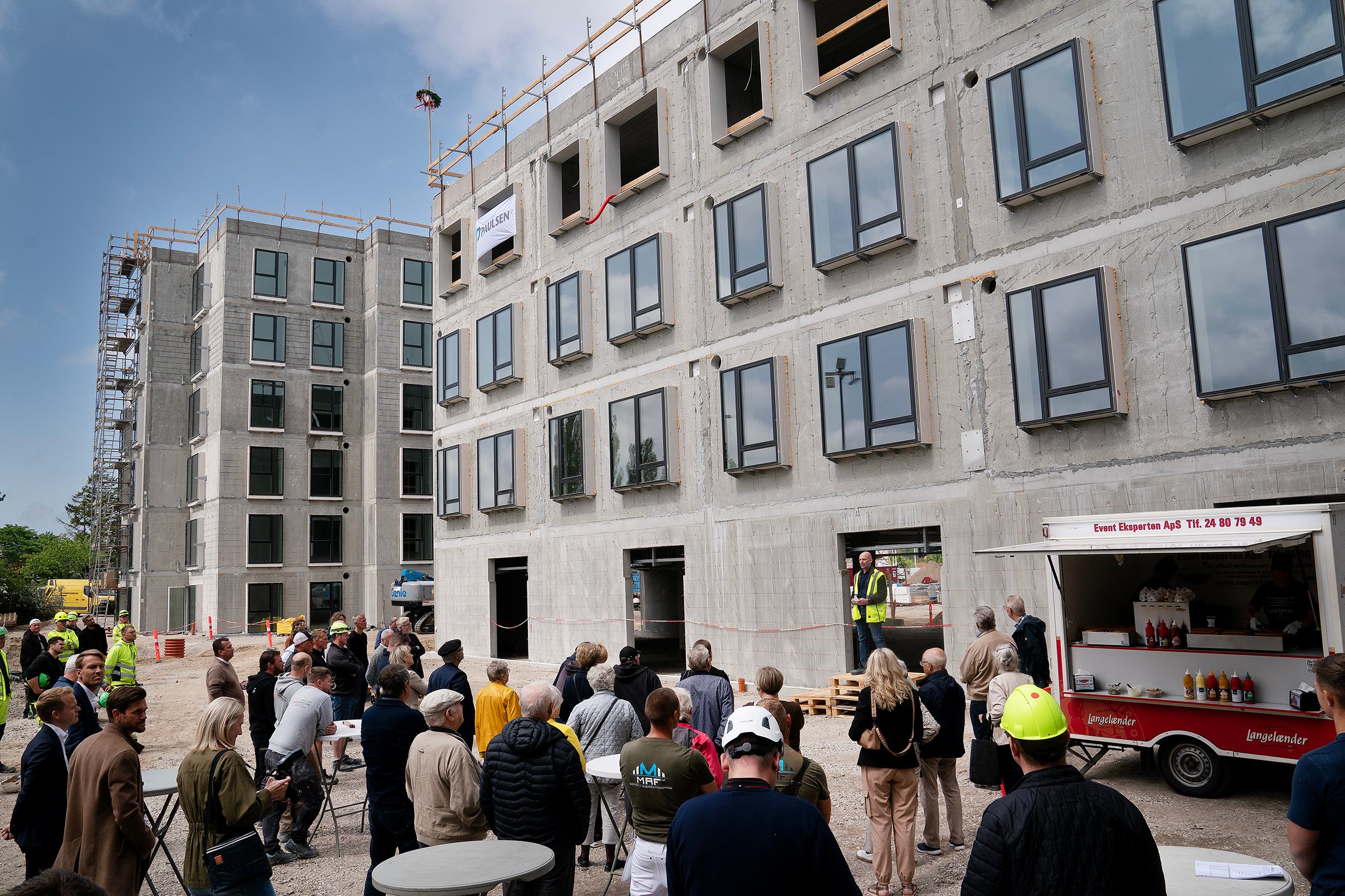Tidligere i år var der rejsegilde på et friplejehjem i Slagelse. Sådan et skal vi også have i Næstved, mener et enigt byråd. Foto: Thomas Olsen
