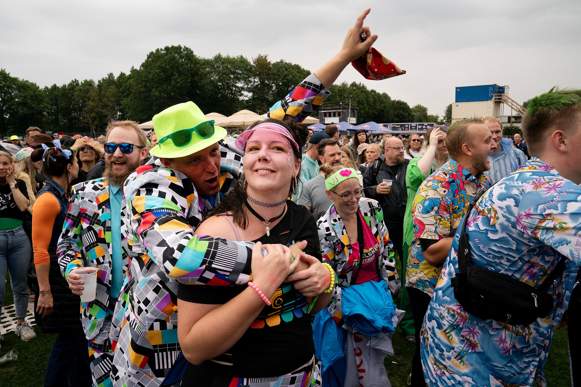 ’Vi Elsker’-festen i Hillerød endte i kæmpe regnskyl. Da fotografen var forbi tidligt på dagen, var der dog stadig tørvejr.