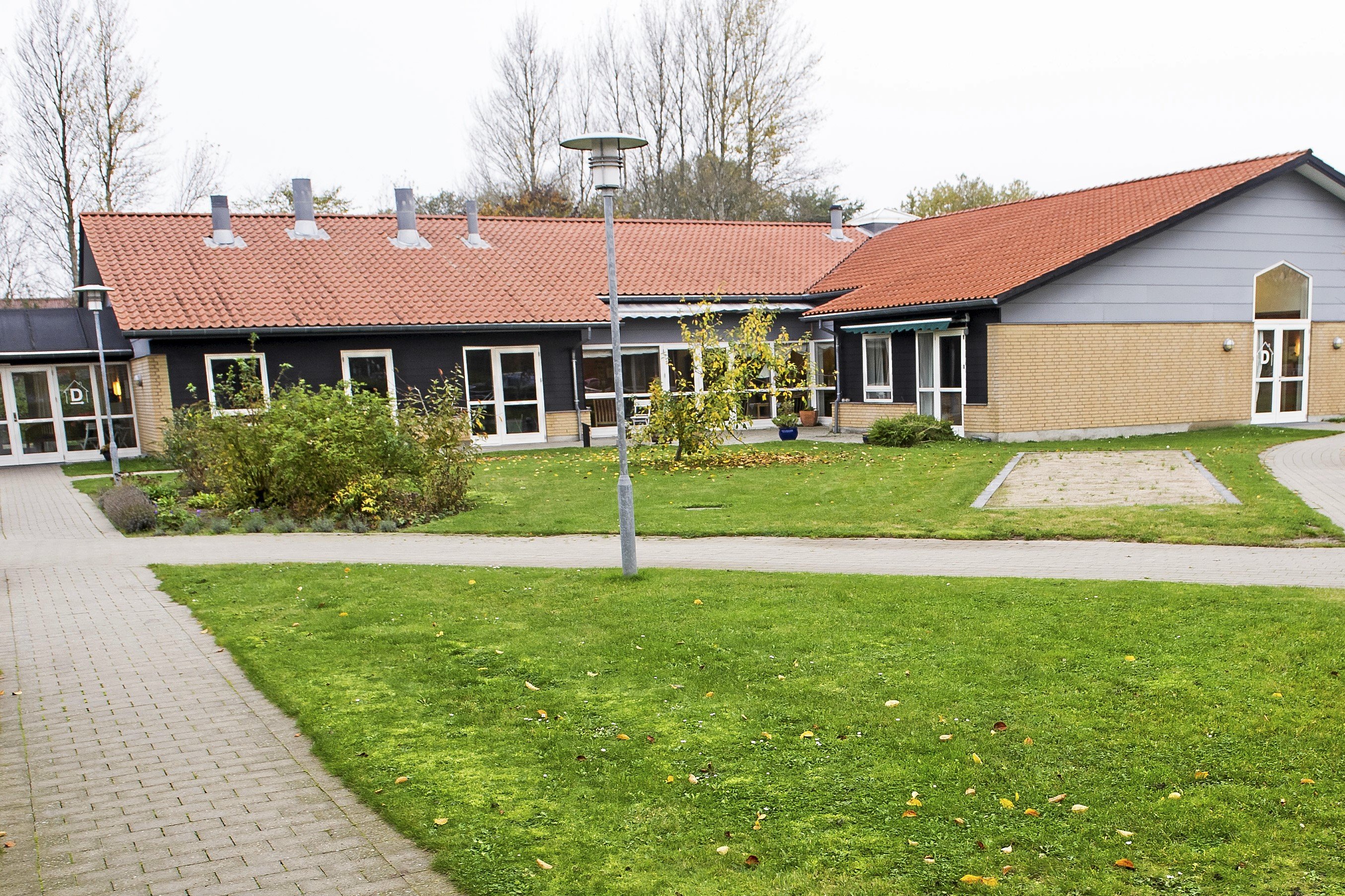 Brugere af varmtvandsbassinet på Baeshøjgård i Vig, pårørende og andre forkæmpere holder fredag den 27. oktober kl. 16 café-møde på Baeshøjgård for at kæmpe videre. Foto: Per Christensen