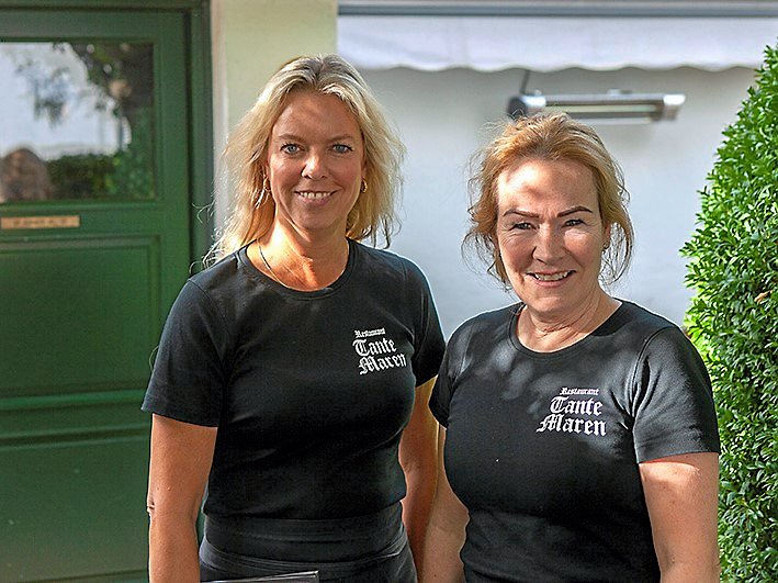 Her er prismodtagerne Tante 1 og Tante 2 - Mette Beier Gullander og Birgit Toftehøj fra Tante Maren.