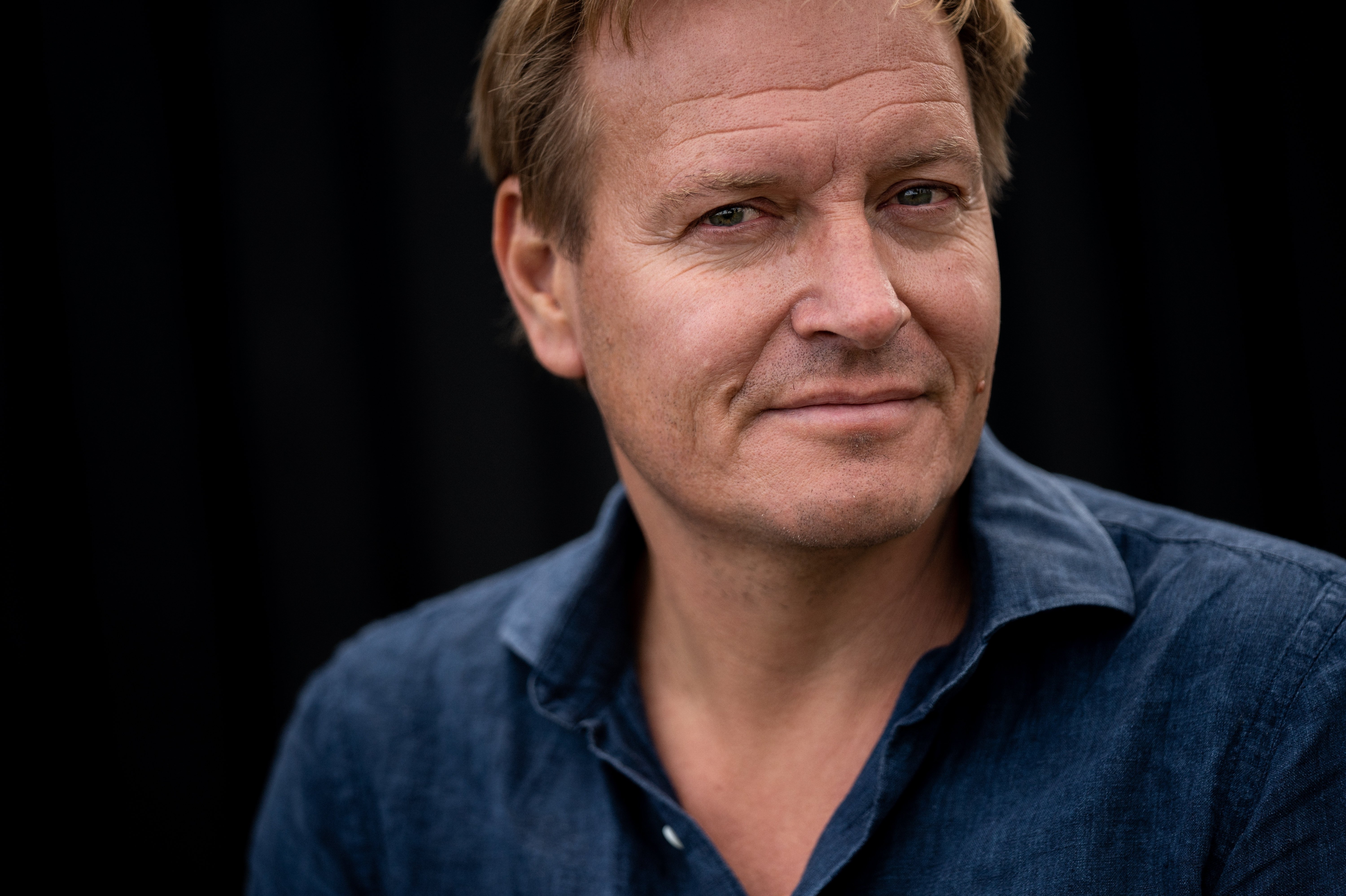 Som følge af Rasmus Tantholdts nye rolle vil TV 2 i mindre grad benytte sig af freelancere, siger udlandschef.