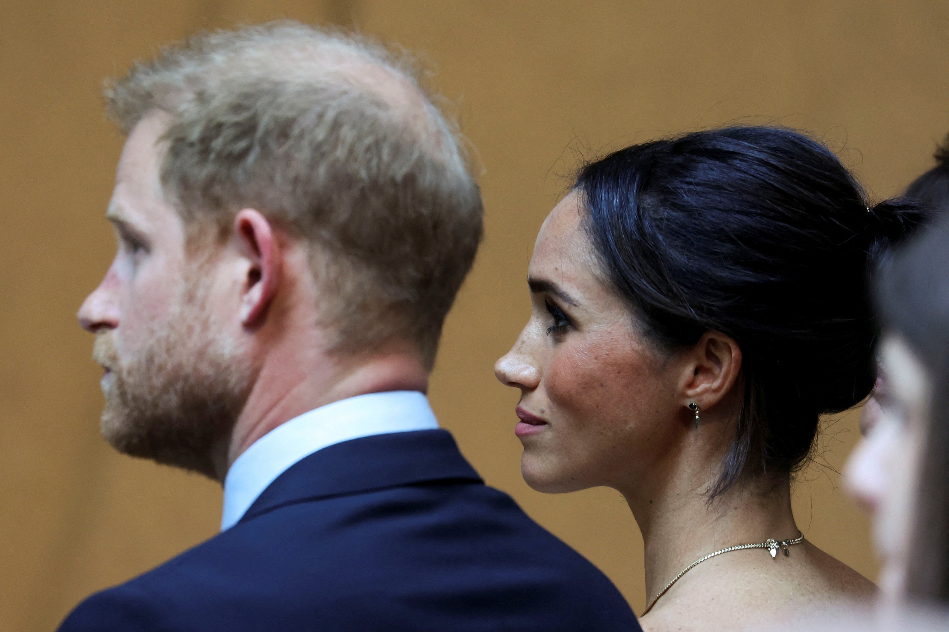 Prins Harry og Meghan, der trådte tilbage fra deres kongelige roller i 2020, ønsker Kate god bedring.