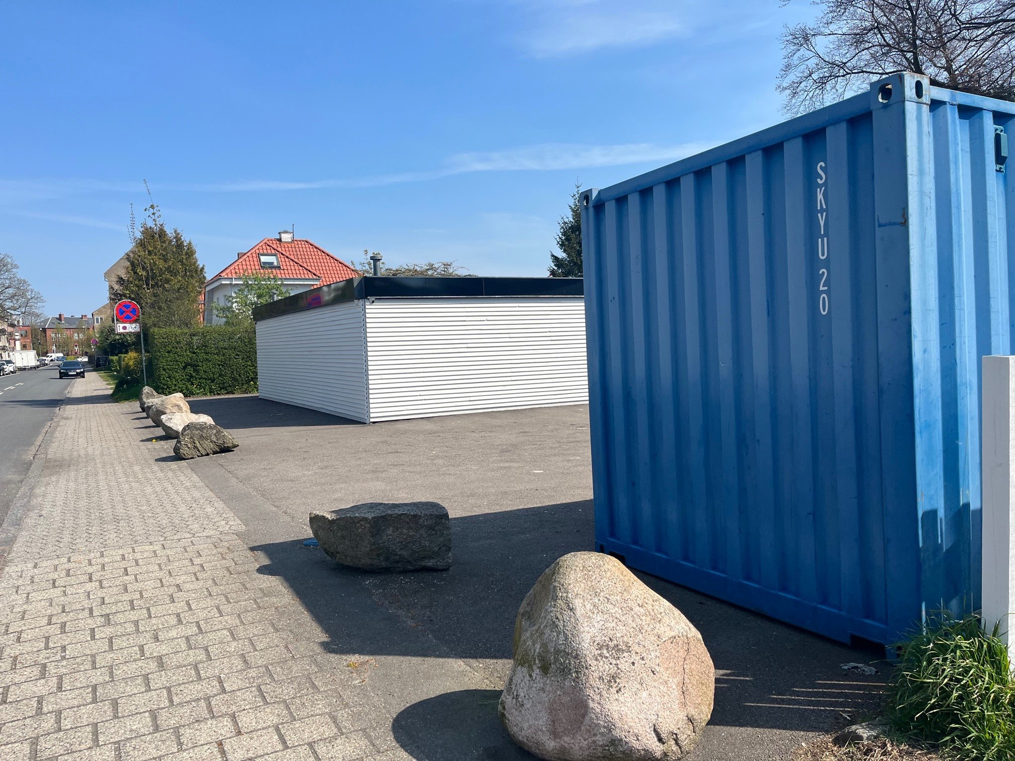 Bandidos er i alle tilfælde midlertidig fortid har i det nu tidligere klubus på Stubbedamsvej. Forud for det midlertidige forbud valgte medlemmer at fjerne alle synlige symboler og fraflytte lokalet. Foto: Andreas Norrie