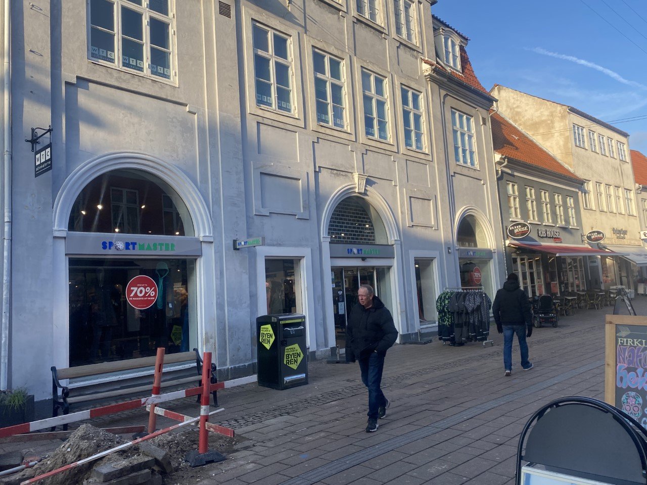 Lokalerne her på Stengade kommer ikke til at stå længe tomme, når Sportsmaster rykker ud. Foto: Andreas Norrie
