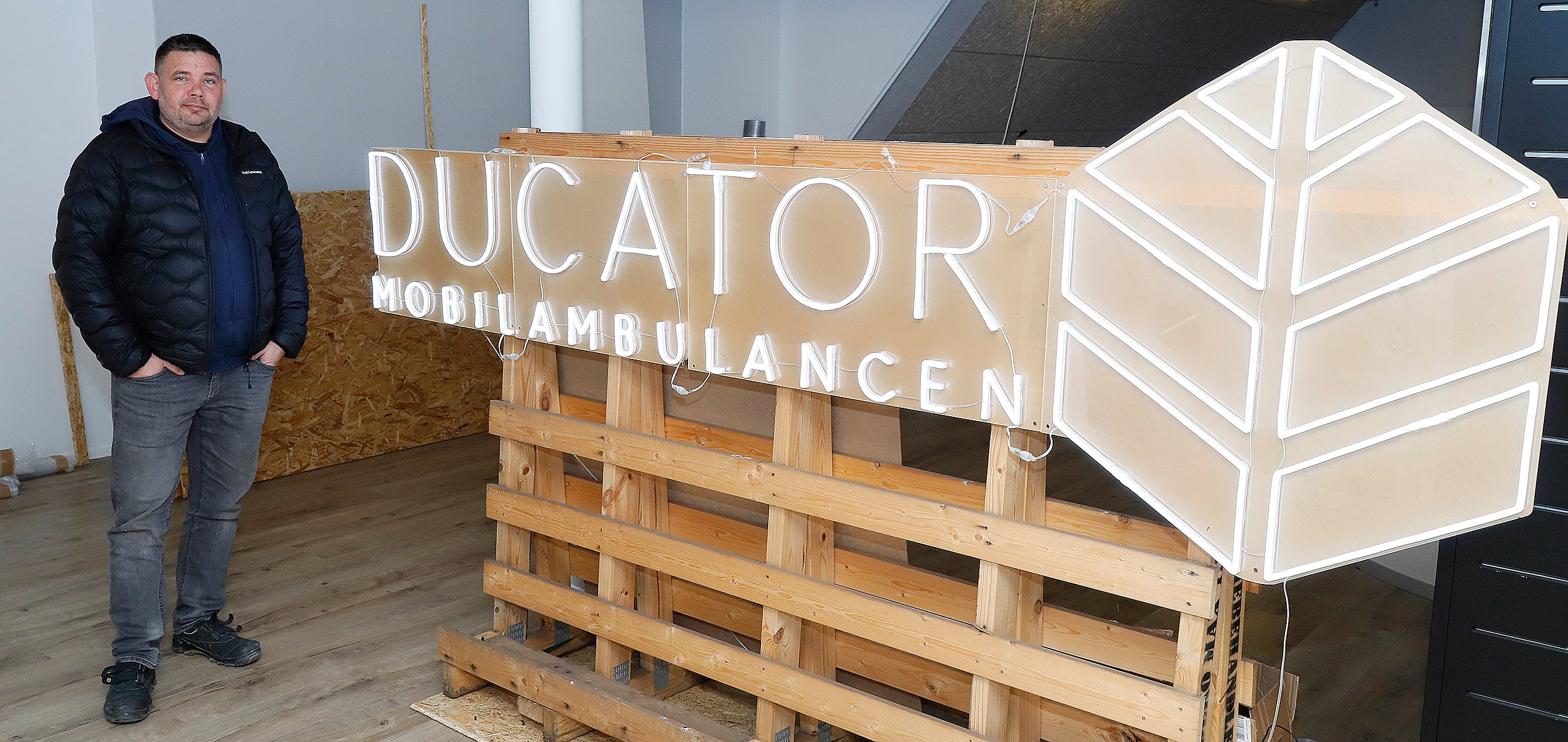 Mobilværkstedet Ducator åbner i nye og mere centrale lokaler på Nørregade 19 i Frederiksværk. Selve butiksarealet vil være indrettet som en hyggecafé, hvor de unge kan komme. Foto: Allan Nørregaard