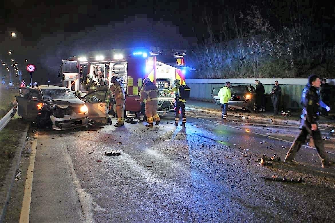 Flere biler var involveret i et sammenstød på Avedøre Havnevej i Rødovre.