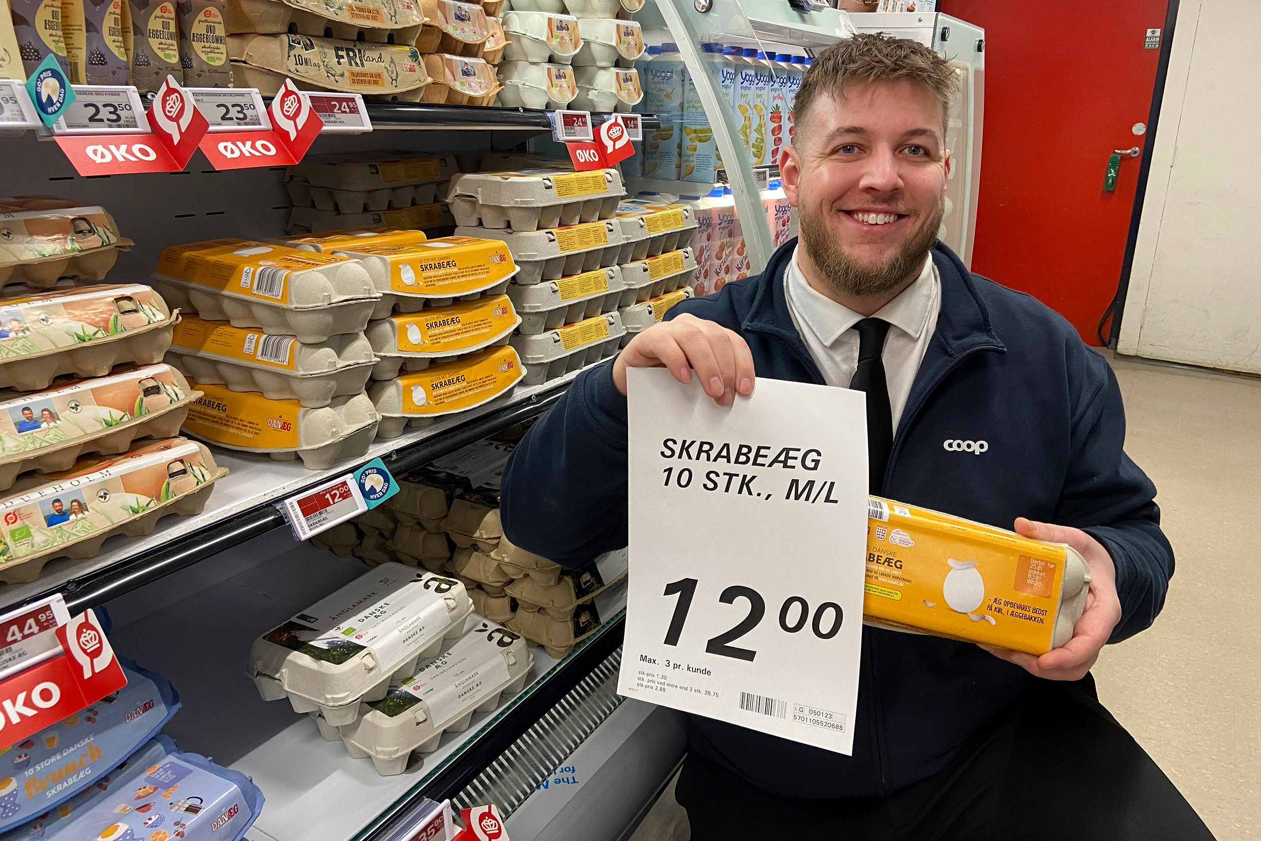 Souschef Jonas Schmidt fra SuperBrugsen i Jyderup vil ikke finde sig i, at vrede kunder overfuser hans medarbejdere. Det fik ham tirsdag til at lave et facebook-opslag, der nu er gået viralt. Foto: Elisa Hauerbach