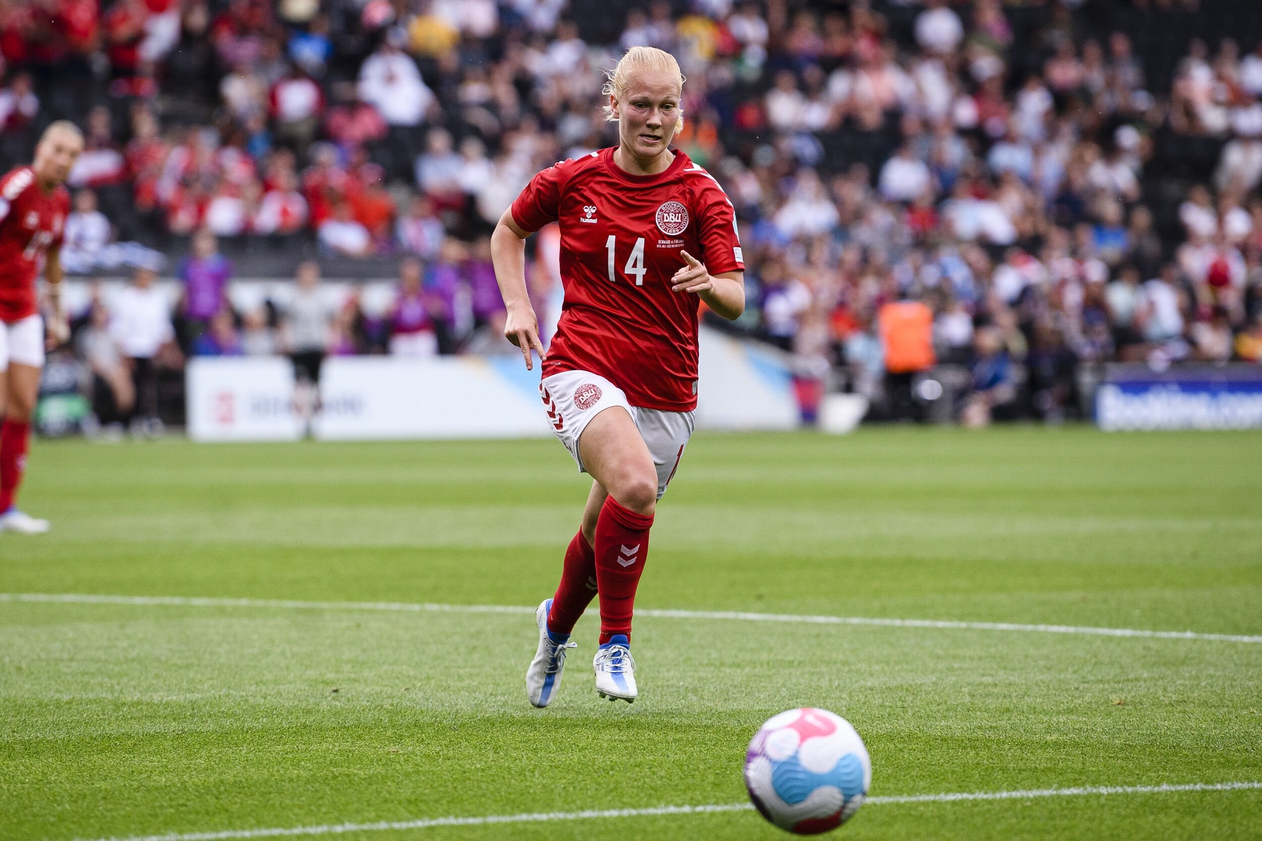 Upåagtede Uruguay var foran 2-1 mod Danmark, som på to sene mål reddede æren med en 3-2-sejr.
