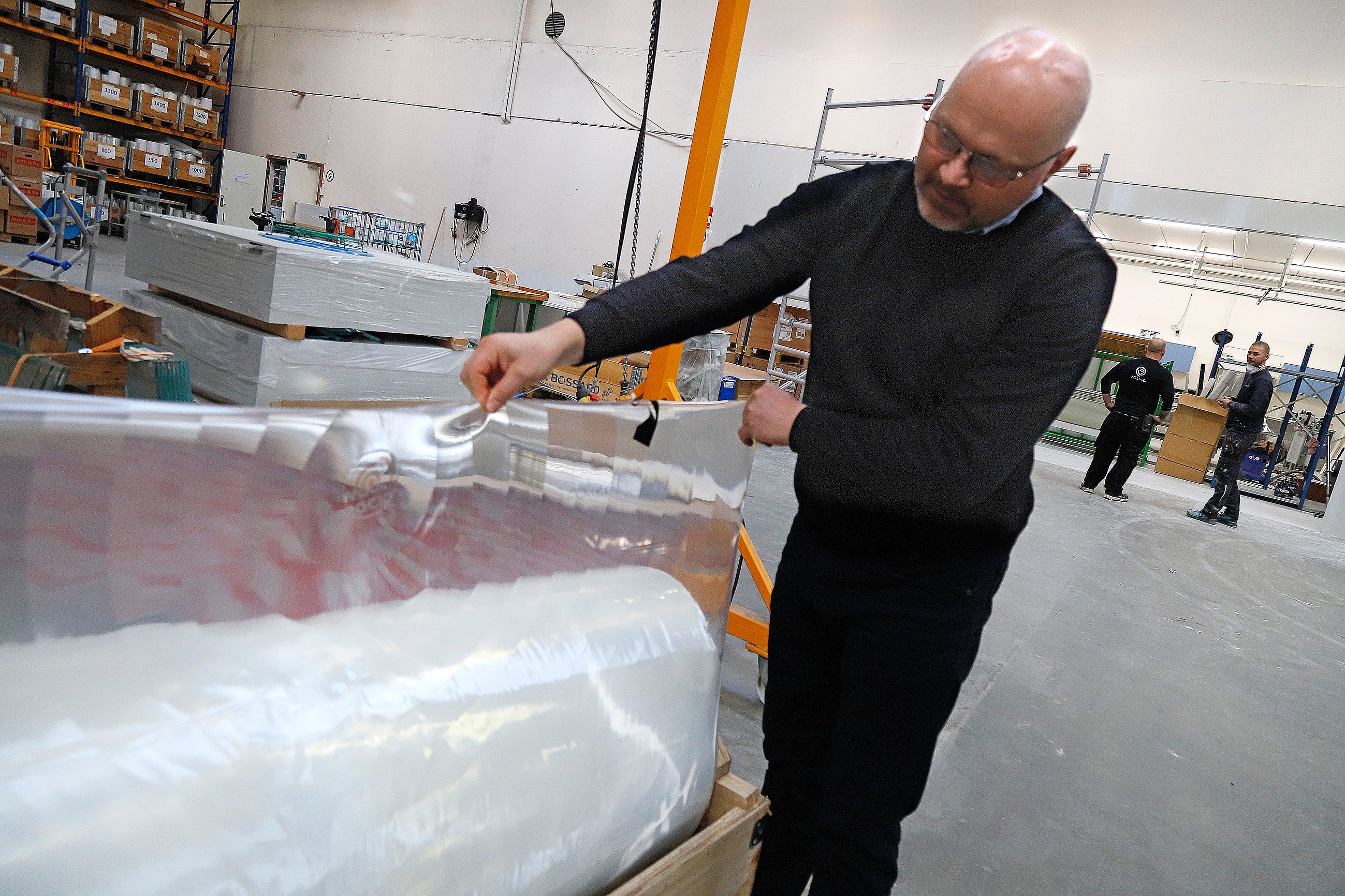 Teknologien med nanostrukturer blev udviklet til yoghurtlåg, men det viste sig, at teknologien også kunne bruges til at lave effektive brændeglas på folie. Foto: Allan Nørregaard