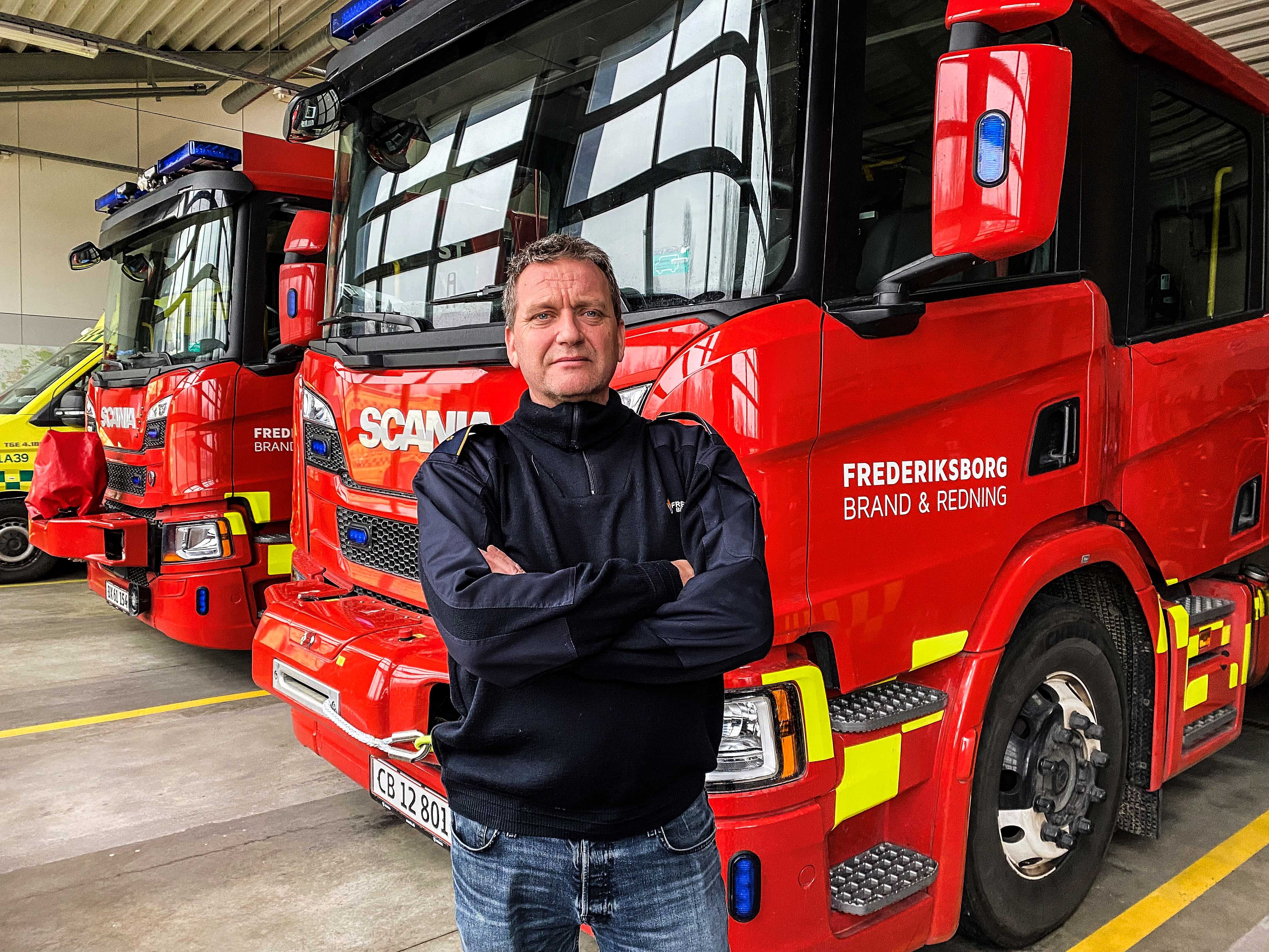 Vi vil gerne være borgernes brandstation, og derfor vil vi igen åbne vores station for skoler og lokale børnehaver, som ønsker at komme på besøg hernede. Det handler om at vise vores arbejde frem og fortælle borgerne, hvem vi er, siger lederen af Stenløses brandstation, Michael von Elling. Foto: KT