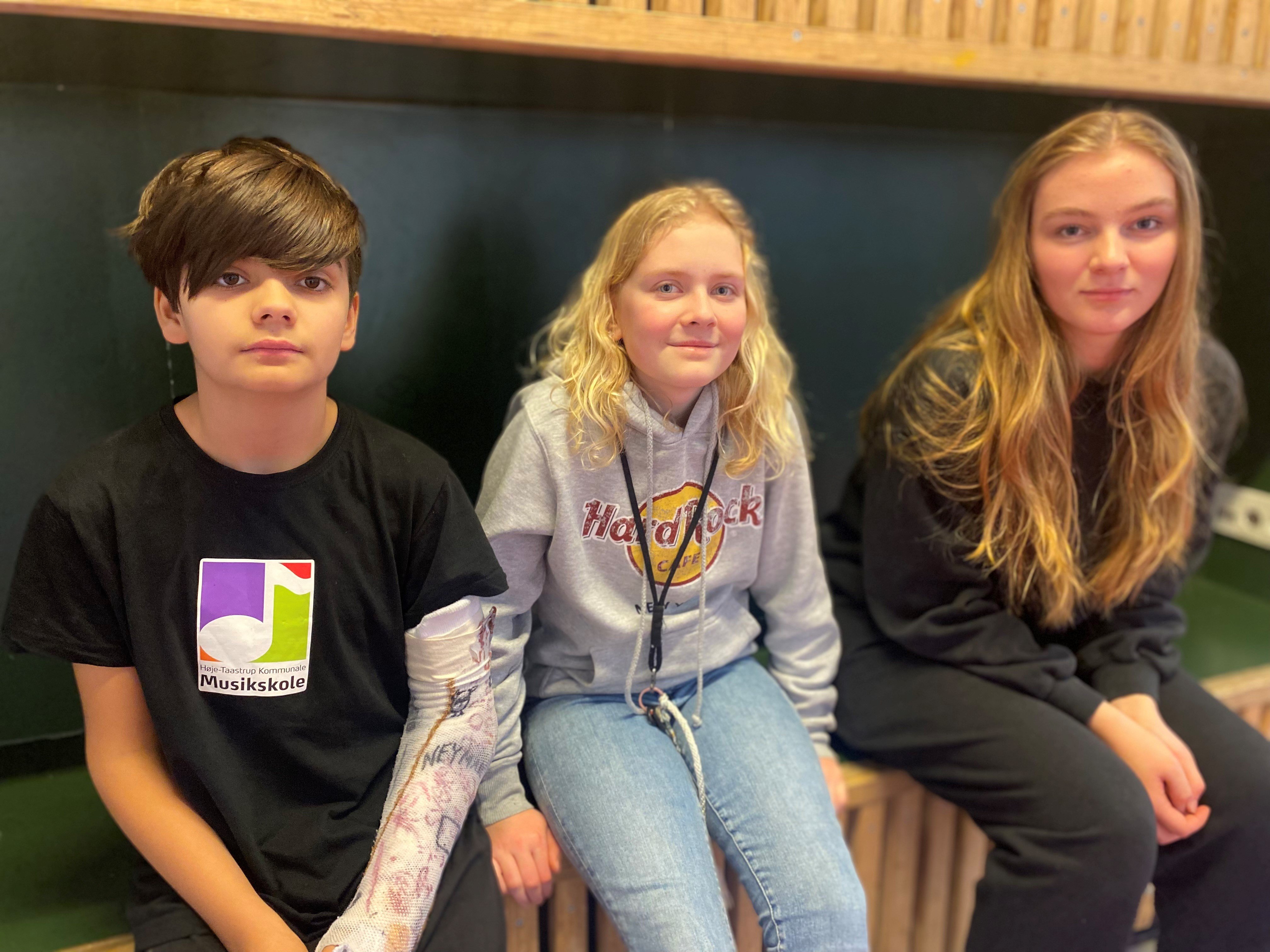 Sven fra 4. Z , Ea 6. Z og Johanne 9. Z er medlemmer af ’Det demokratiske Trivselsråd’. Johanne er med, fordi det er hende sidste chance for at gøre en forskel, inden hun går ud. Ea er med, fordi hun synes, der skal være plads til forskellighed og mener, at er unfair at blive kaldt nørd, bare fordi man eksempelvis elsker matematik, mens Sven har oplevet racisme i klassen, og at kammerater var bange for de større elever. Foto: daniel Fonseca. Foto: Daniel Fonseca