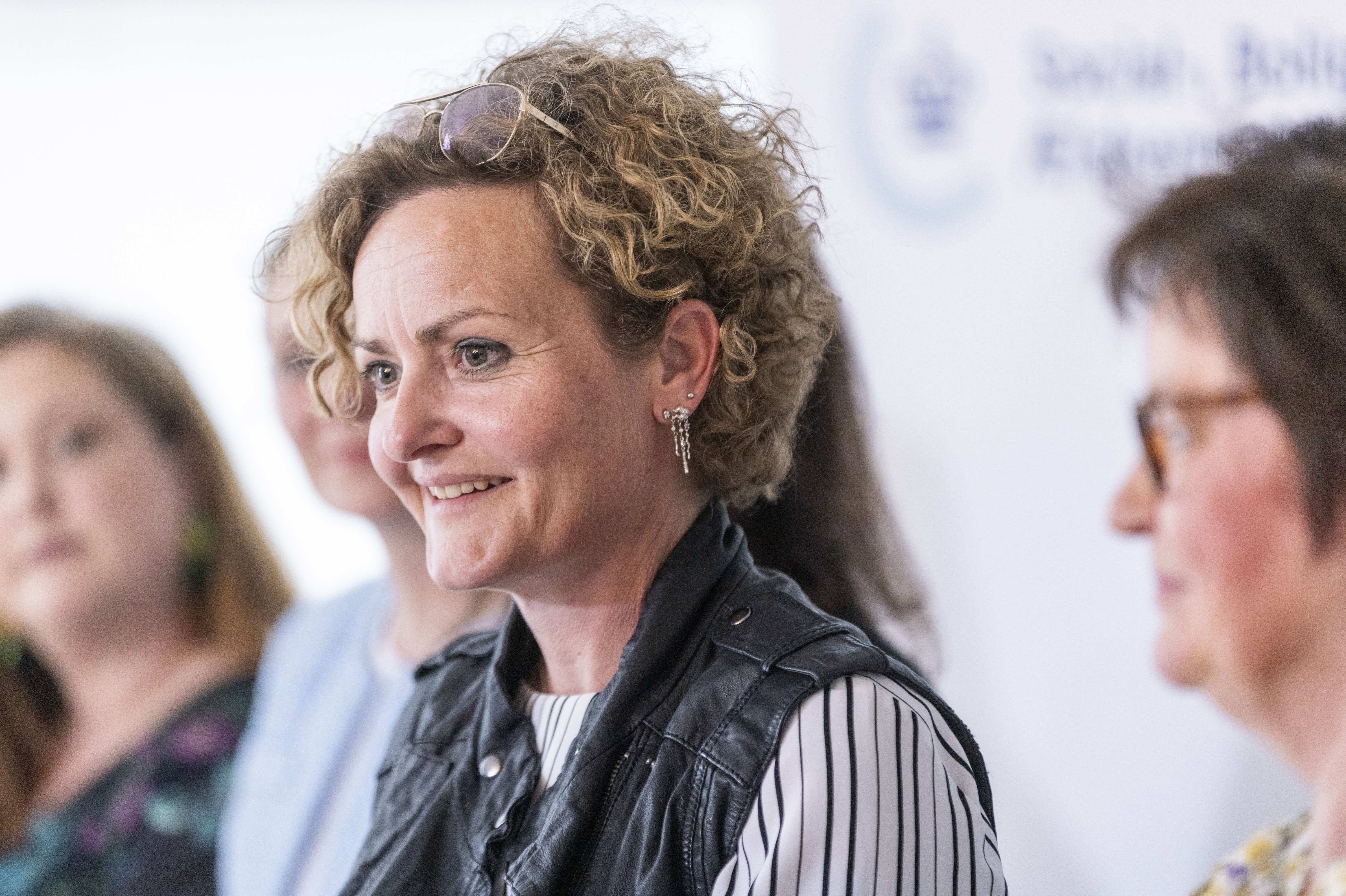 Pressemøde om aftale - Det kan for borgeren - vi har at gøre med meget udsatte - være ganske traumatiserende ikke at få det rigtige tilbud første gang, siger social- og boligminister Pernille Rosenkrantz-Theil (S) Her ses hun på et pressemøde om handicapområdet 2. maj 2024. (Arkivfoto).
