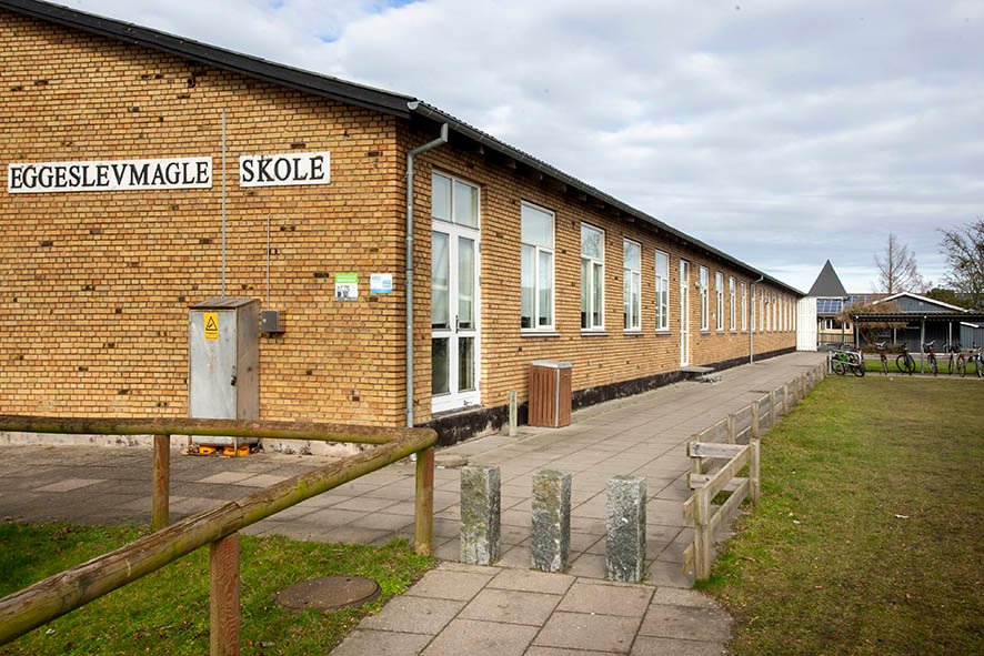 Eggeslevmagle Skoles matrikel rummer nu de tre sammensluttede skoler - Eggeslevmagle Skole, Skælskør Skole og Boeslunde Skole under det nye navn - Solskinsskolen.