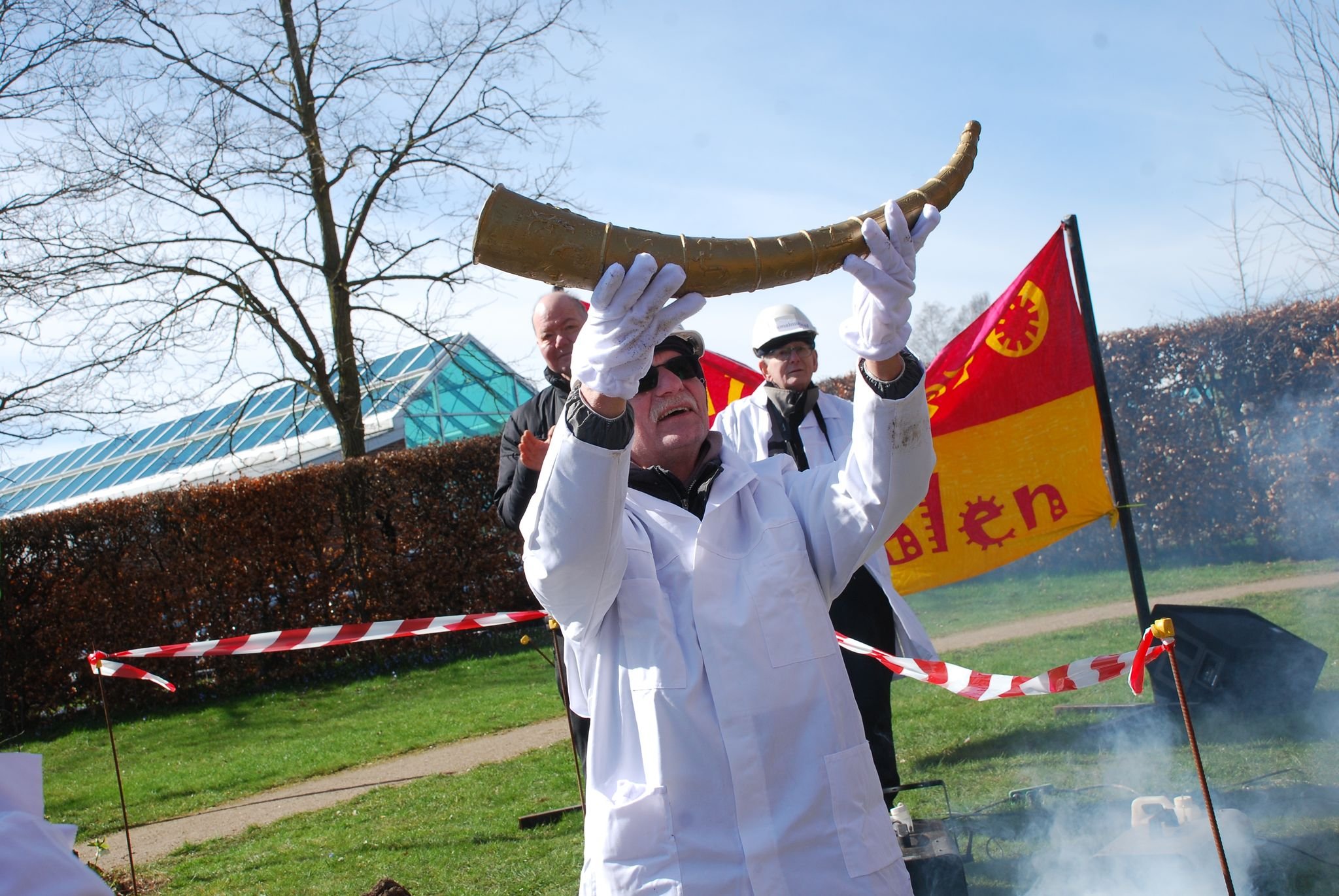 ’Det originale guldhorn’ bliver her fremvist ved Taastrup Vandtårn. Foto: Henrik Pedersen