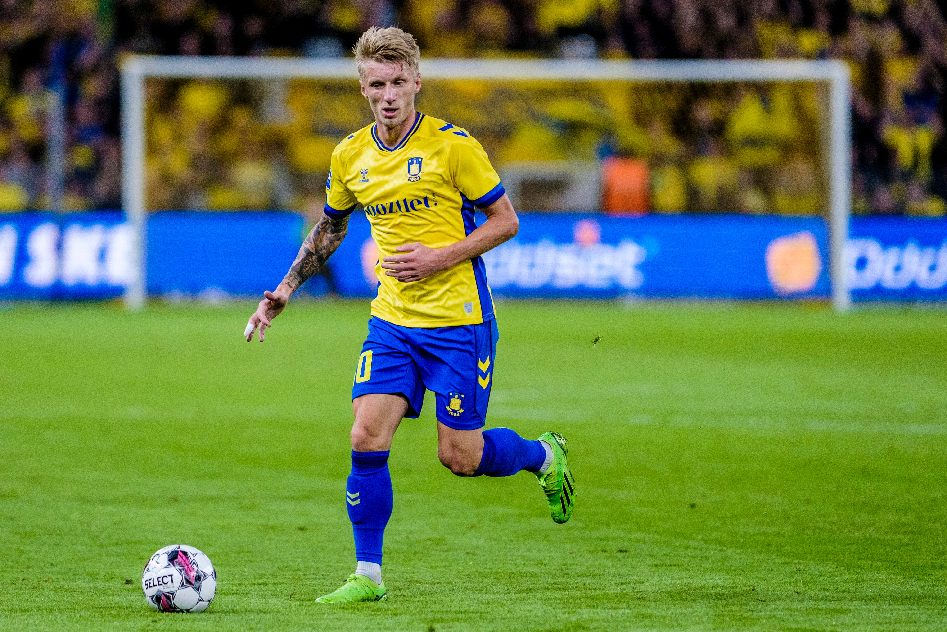 Som helt ung fik Daniel Wass at vide, at skolen var lige så vigtig som fodbolden. - Robert Hendel Som helt ung fik Daniel Wass at vide, at skolen var lige så vigtig som fodbolden.