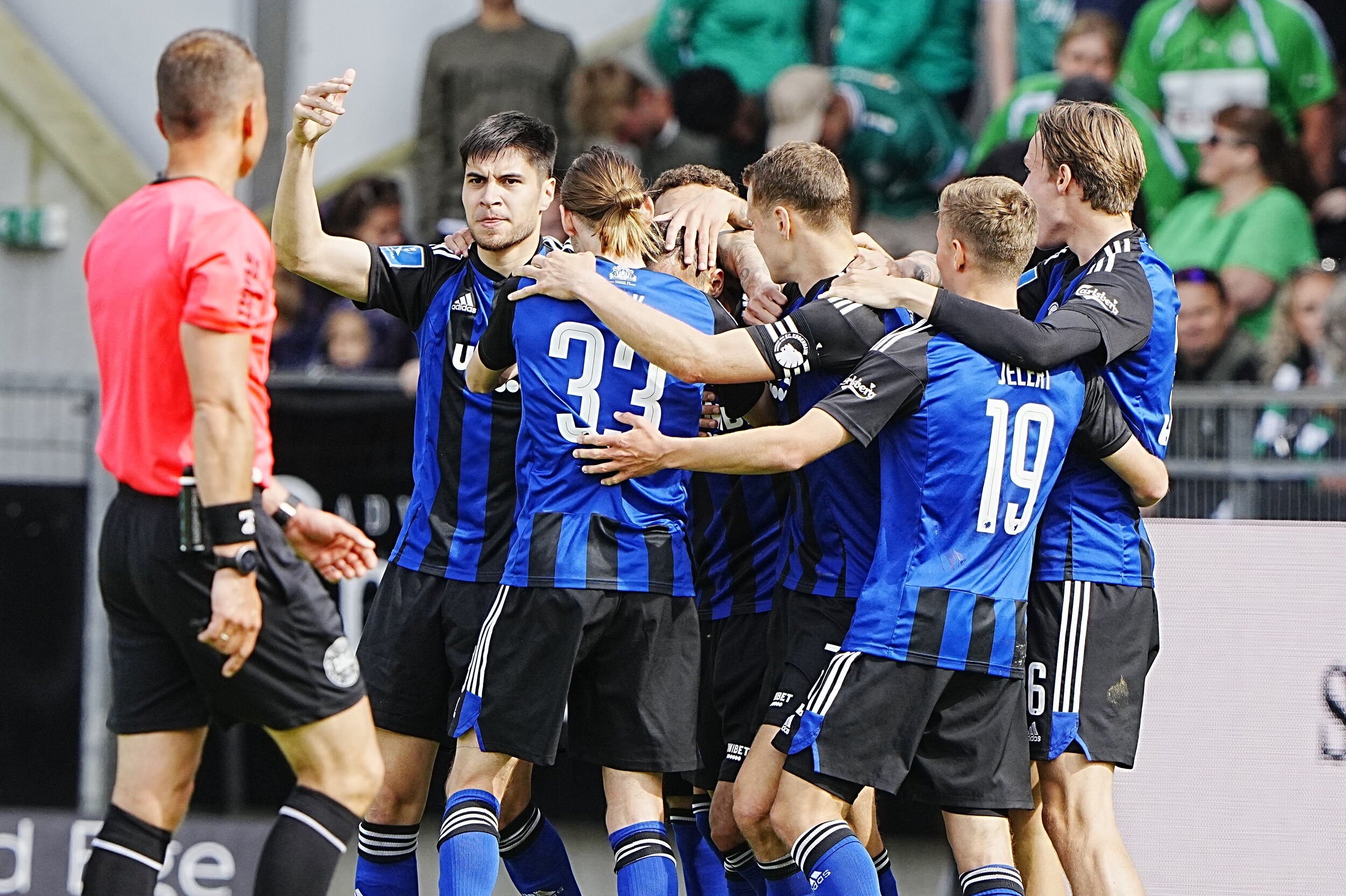 FC København sikrede sig mandag sit 15. danske mesterskab og tangerede dermed KB's rekord.