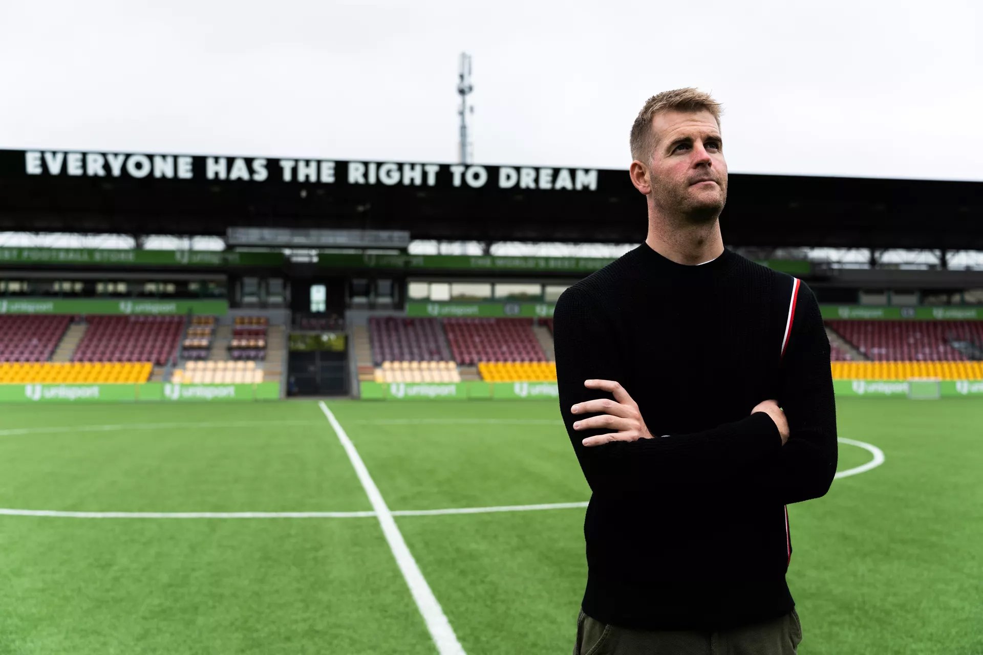 Alexander Riget, teknisk direktør, og sportsdirektør Phil Radley har ført an i jagten på en ny cheftræner i FC Nordsjælland. Og der har ikke manglet interesse for jobbet.