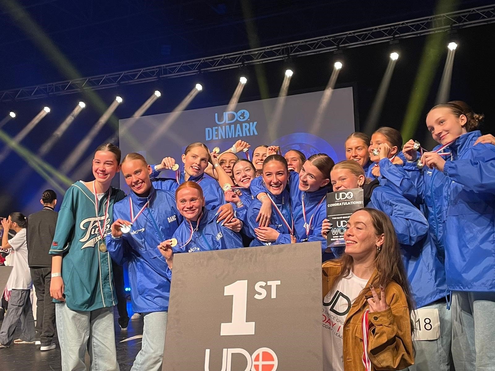 Dansere fra Holte tog hele fire guldmedaljer med hjem fra DM i Hip Hop. Foto: Privat