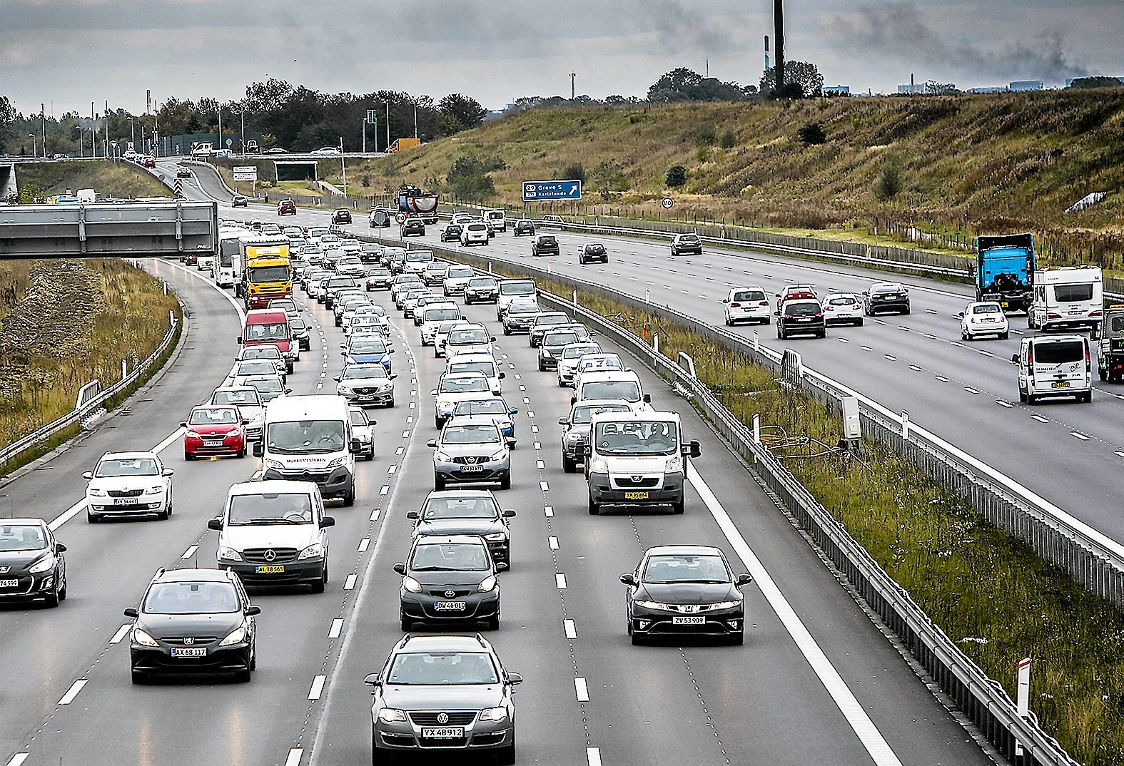 Til juni begynder politiske forhandlinger om, hvad der skal ske med Ring 5-transportkorridoren, regeringspartiet Venstre står fast på ønsket om at skrinlægge korridoren. Det har Socialdemokratiet hidtil ikke været villige til. Foto: Kenn Thomsen
