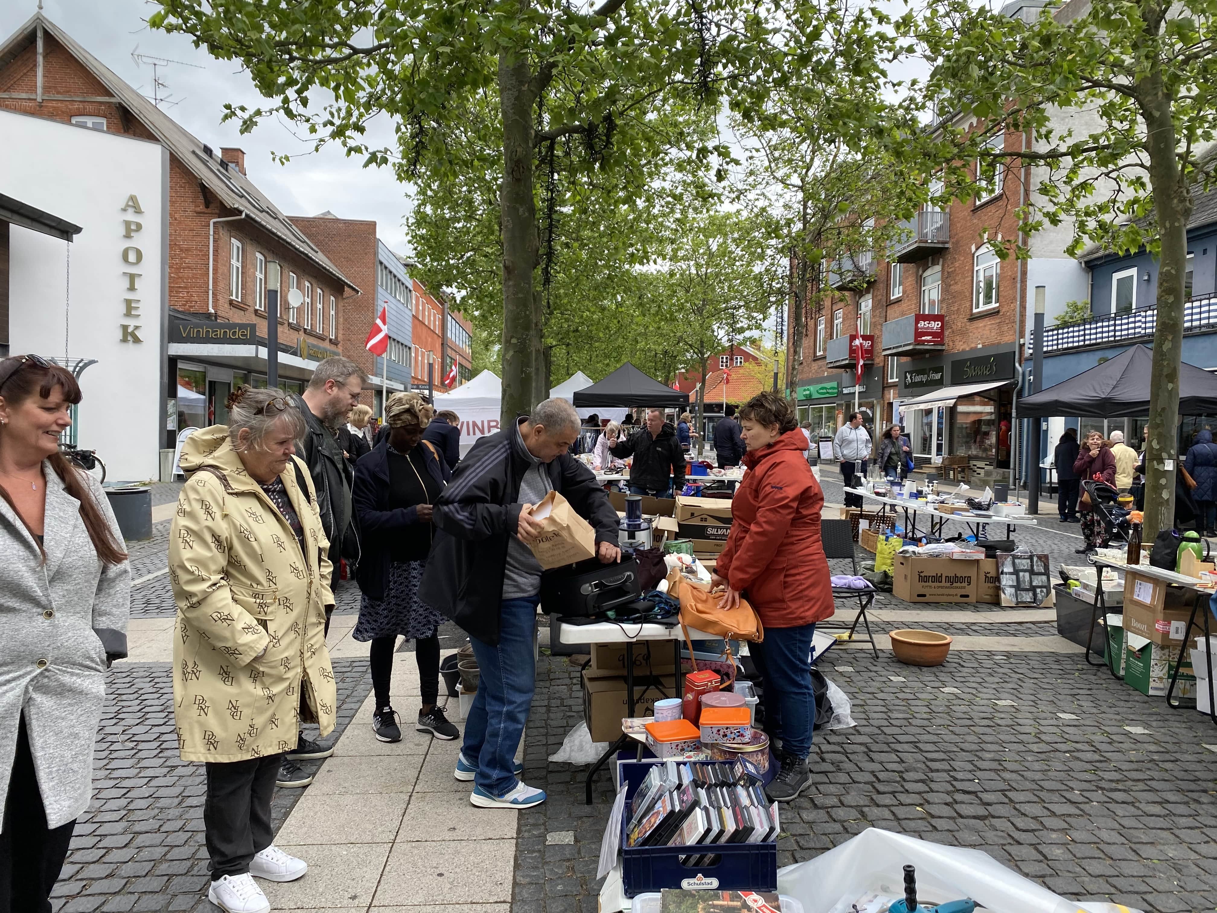 Der dannes fælles front for bevaring af bylivet på Taastrup Hovedgade. Et af højdepunkterne for handlende og de erhvervsdrivende er sommerfesten - her fra den i 2022.