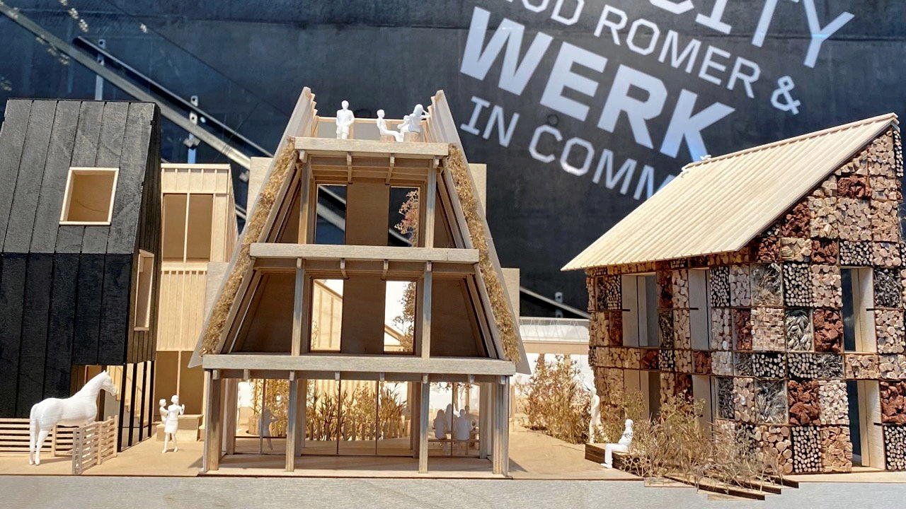 På udstillingen kan man komme helt tæt på visionerne omkring Herfølge Bjergby. Foto: WERK Arkitekter