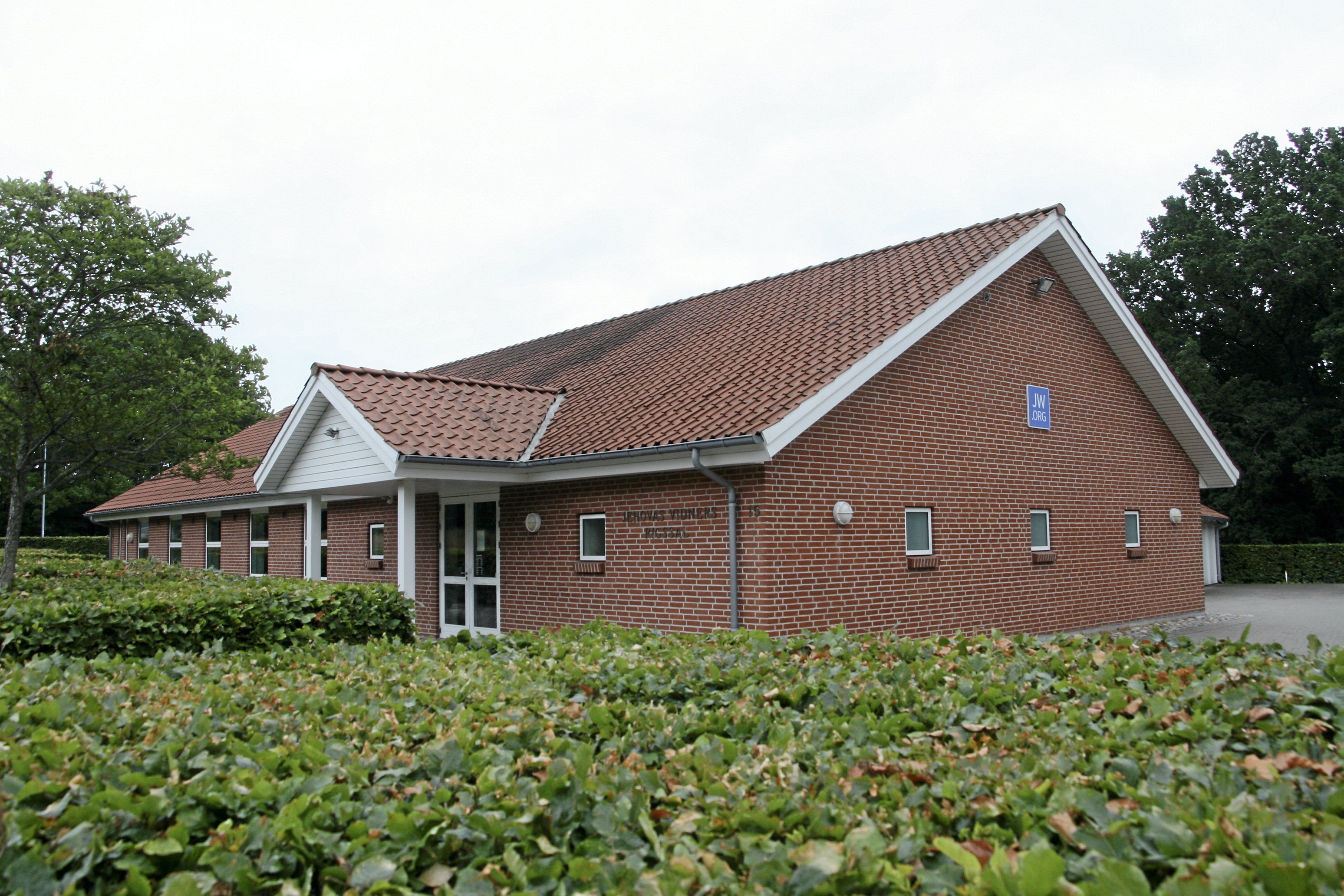 I maj måned sidste år opsøgte en 44-årig mand Jehovas Vidners Rigssal på Støberivej i Helsingør med trusler om at brænde huset ned, hvis de ikke ophørte med at kontakte hans hustru.
