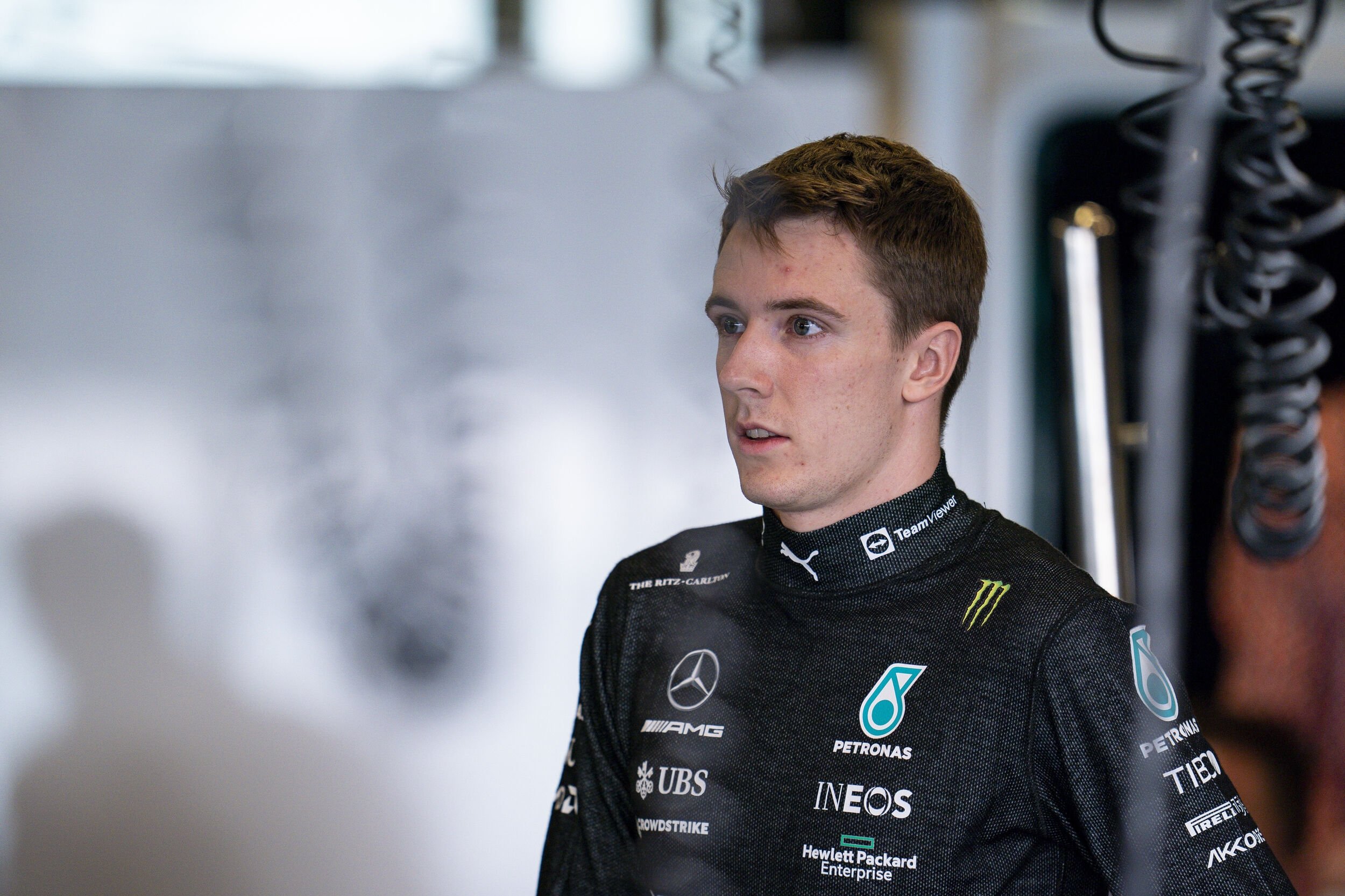 Frederik Vesti startede som nummer seks, men vandt søndagens Formel 2-løbet i Jeddah.