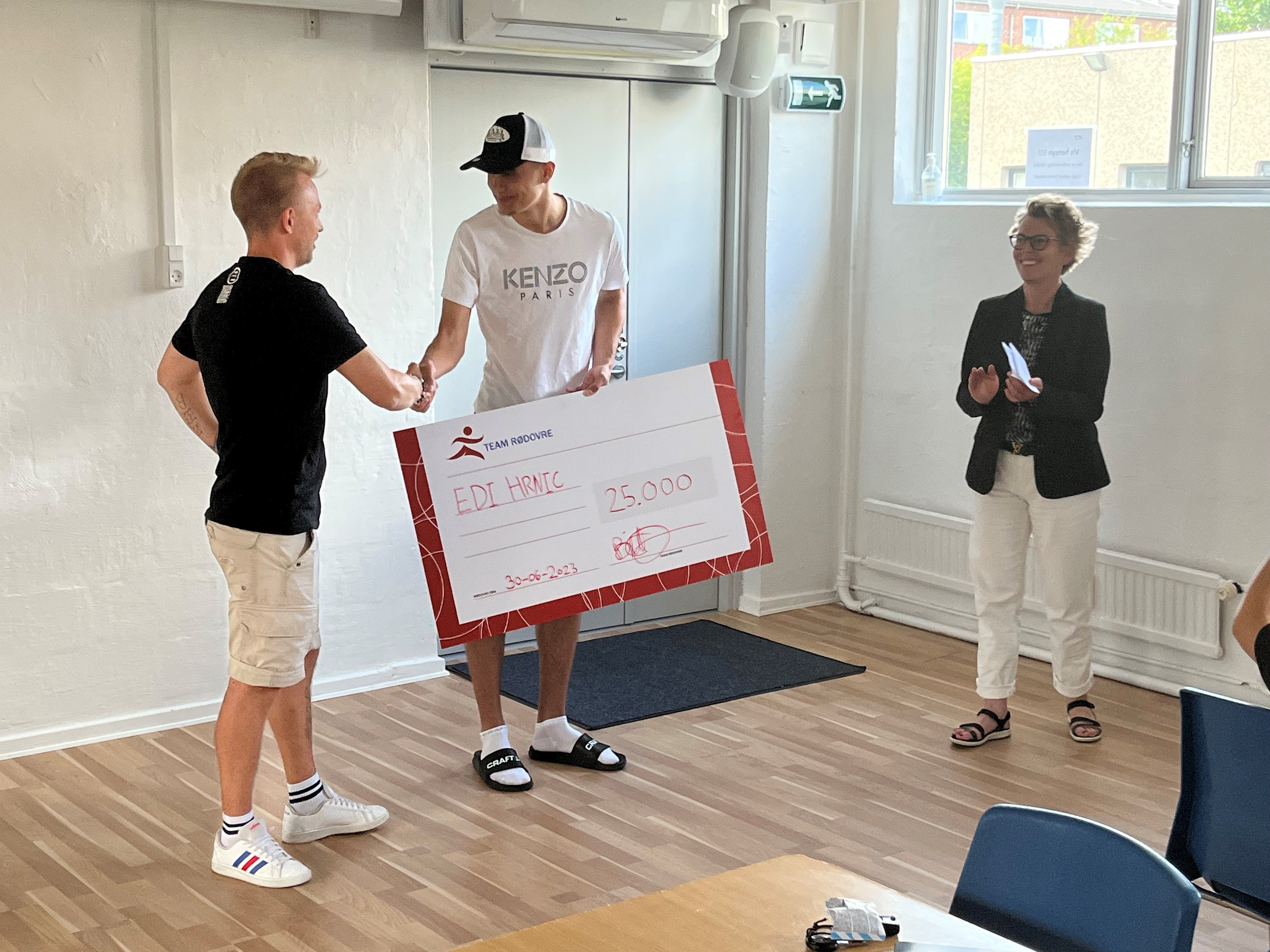 Det blev til ikke mindre end en guldmedalje, da Edi Hrnic på ny beviste, at han er en fremtidens mand i dansk taekwondo.