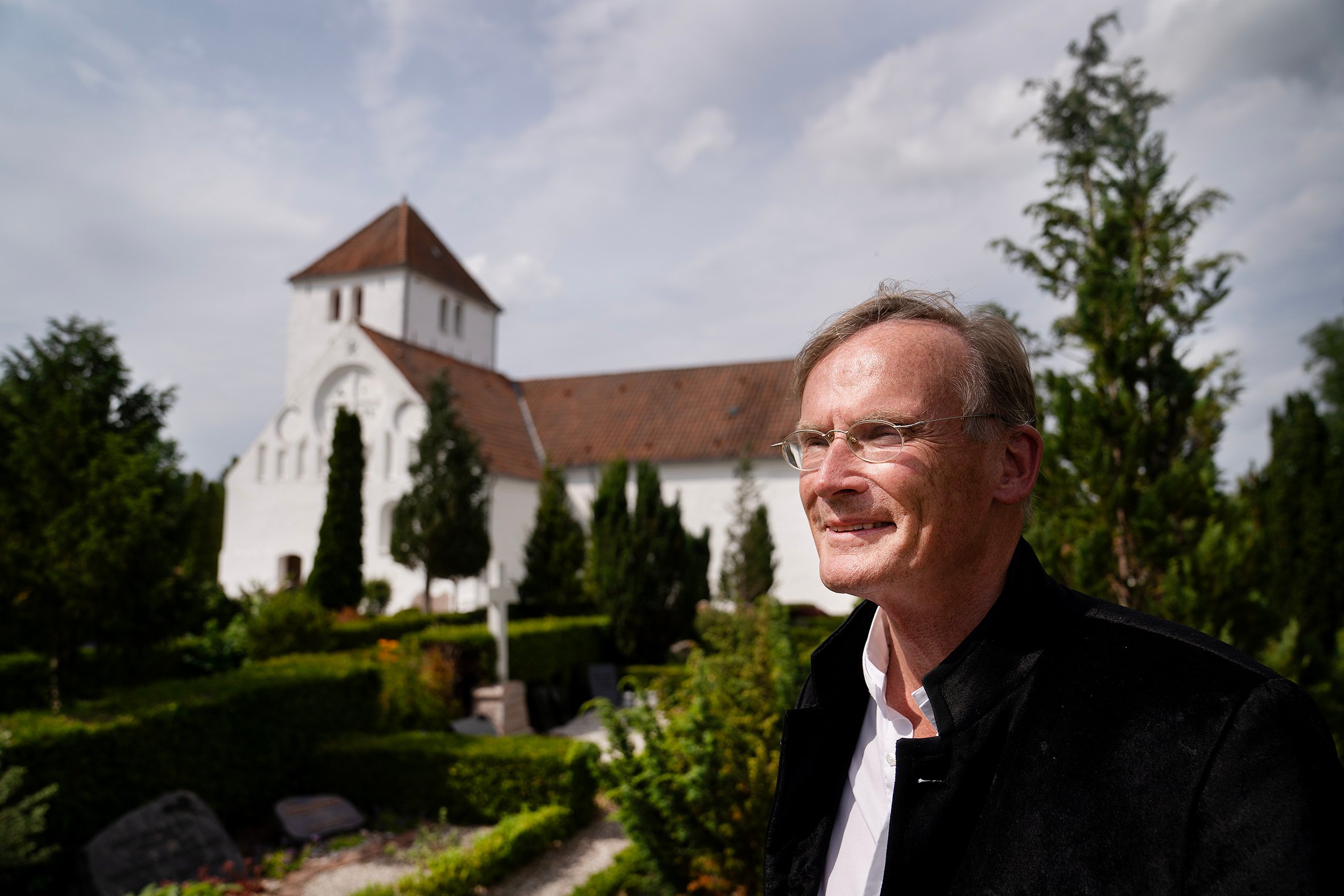 Poul Joachim Stender forelskede sig i kirken i Kirke Såby, men han havde ikke regnet med, at han skulle blive i 43 år.