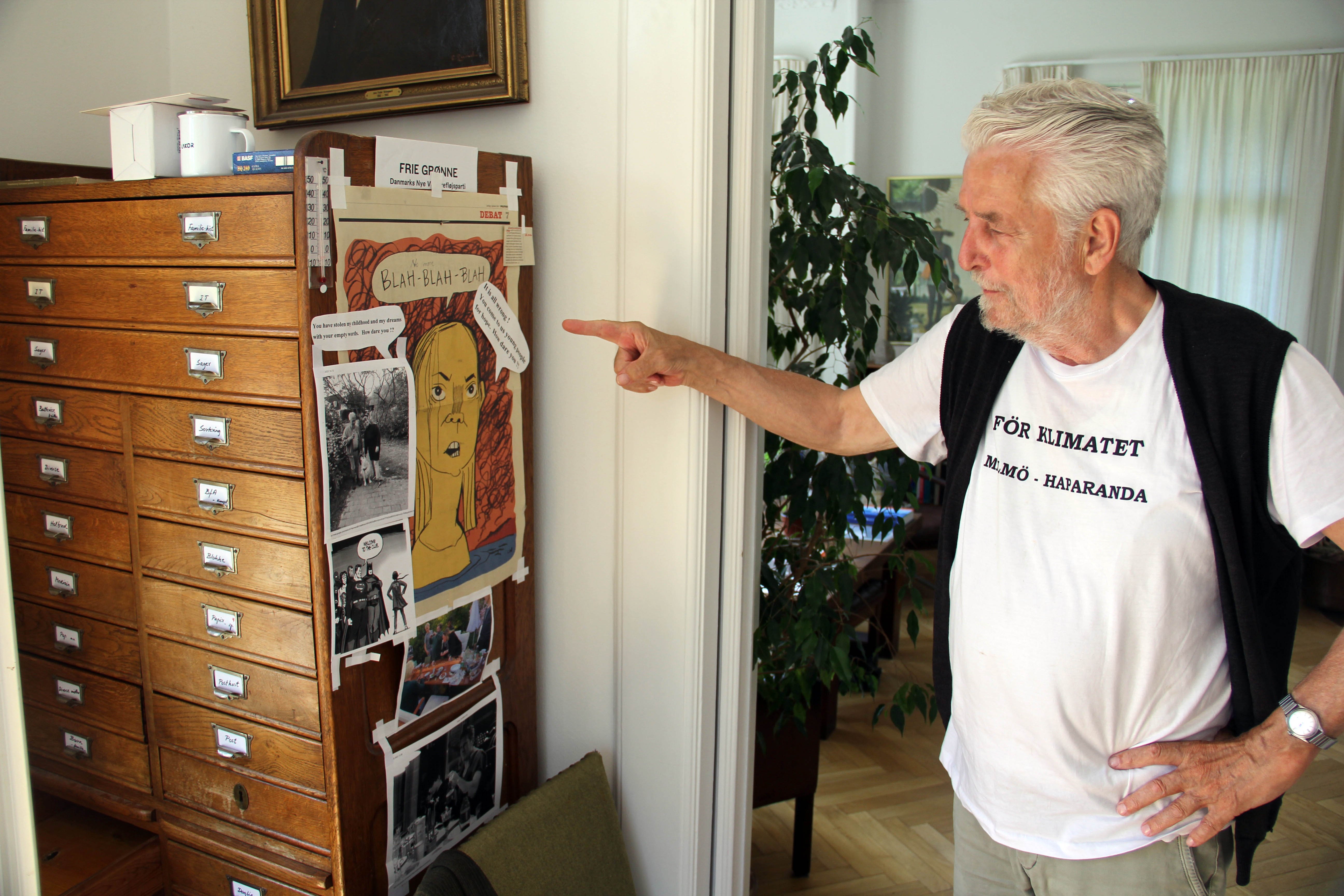 Villabyerne mødte Jørgen Kirkegaard kort inden det, der skulle have været en 1.500 km lang vandretur med trillebør. Men så kom svensk politi på tværs. Foto: Jesper Bjørn Larsen