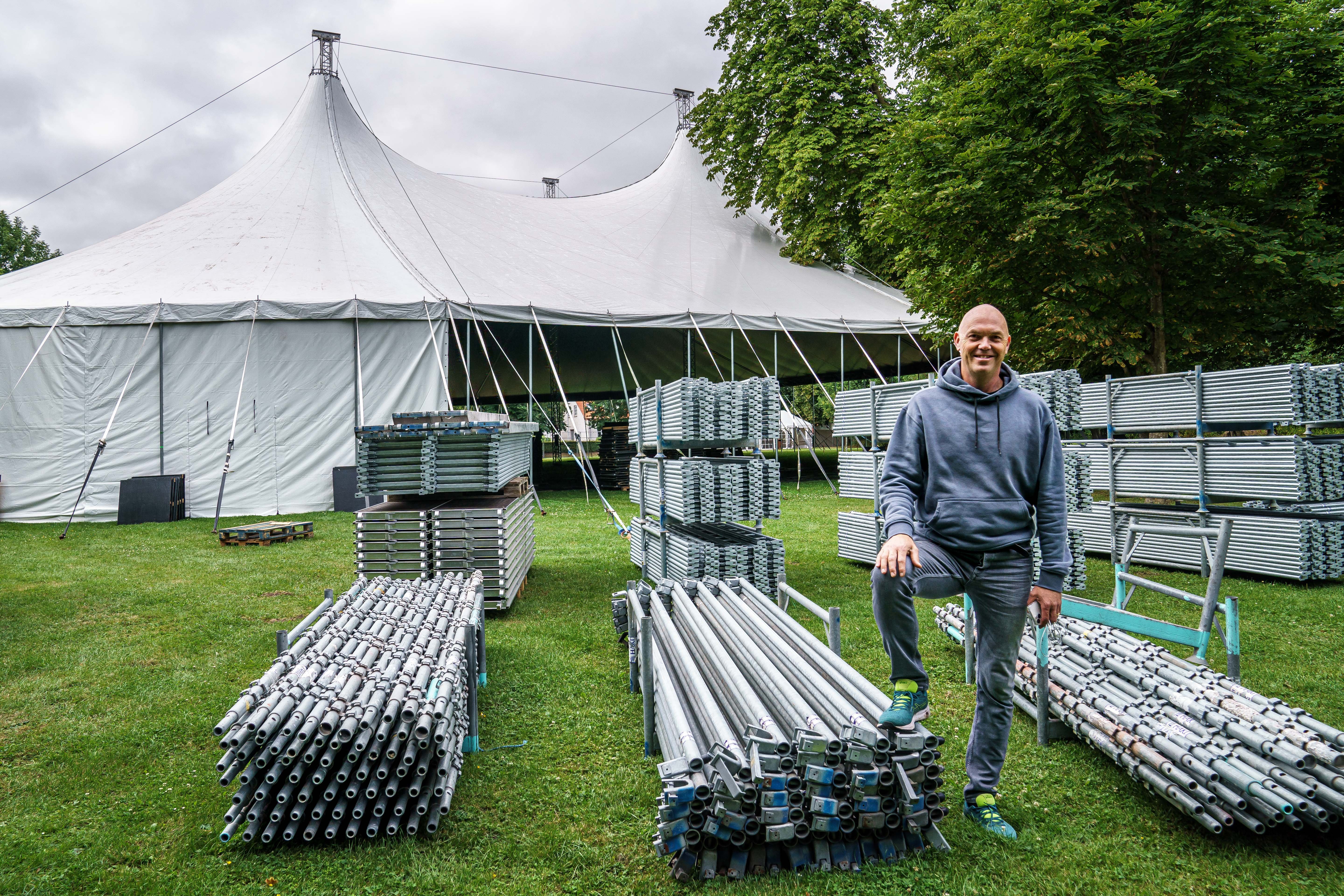 Direktør Anders Sørensen knokler i øjeblikket for at gøre klar til årets Ringsted Festival, som for længst er udsolgt. Foto: Mie Neel