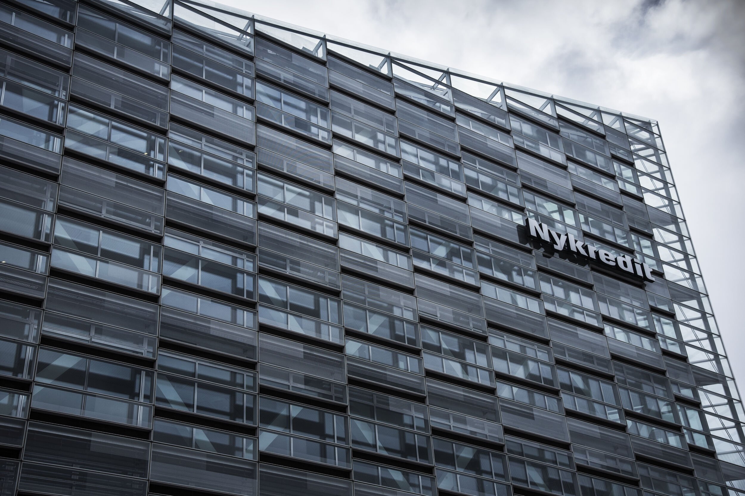 Samtlige kunder i Nykredit kan nu få minimum én procents rente på deres indlån, siger koncerndirektør.
