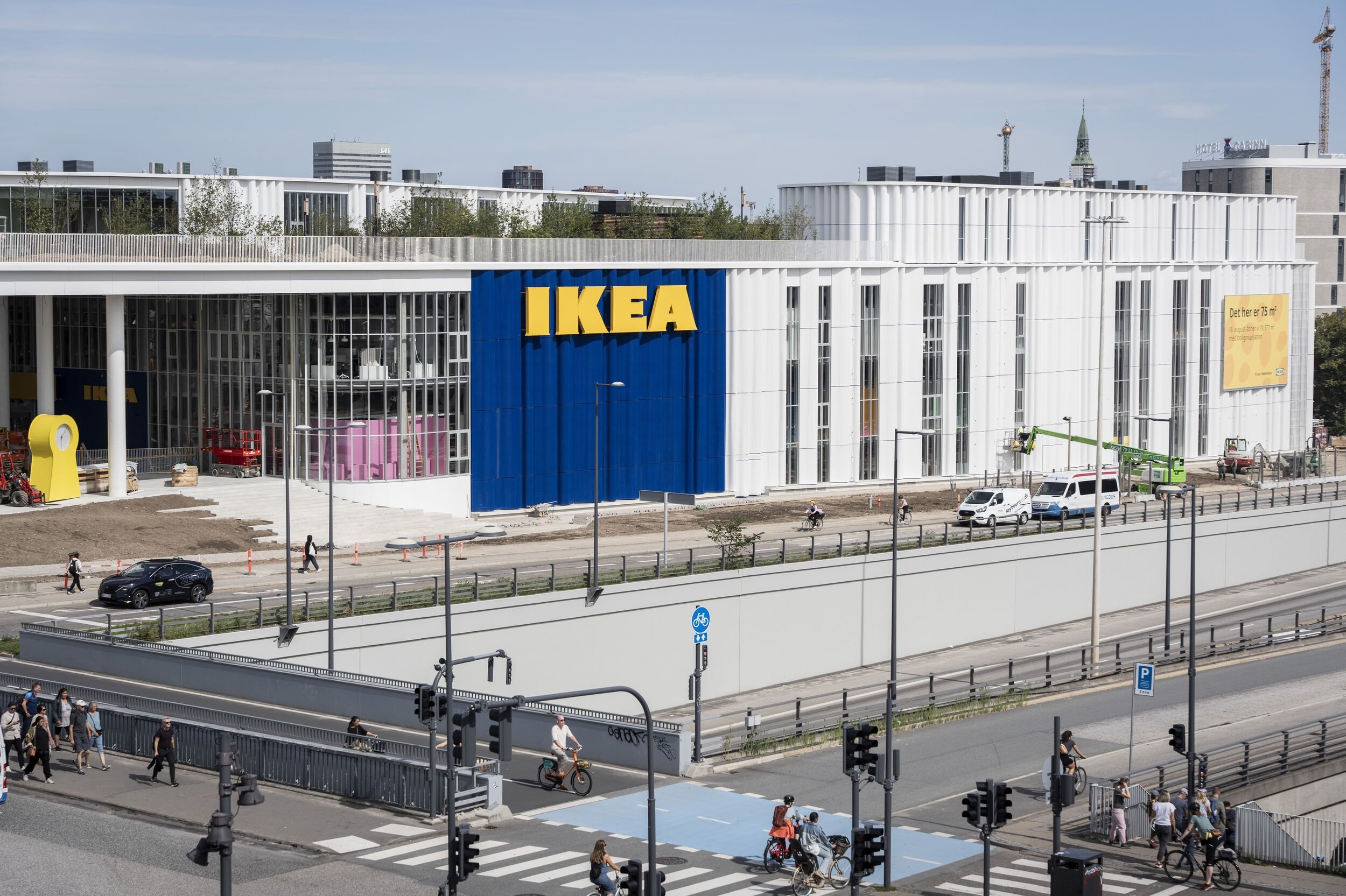 Onsdag formiddag åbner Ikea sit første varehus inde i en dansk by. Det sker i København.