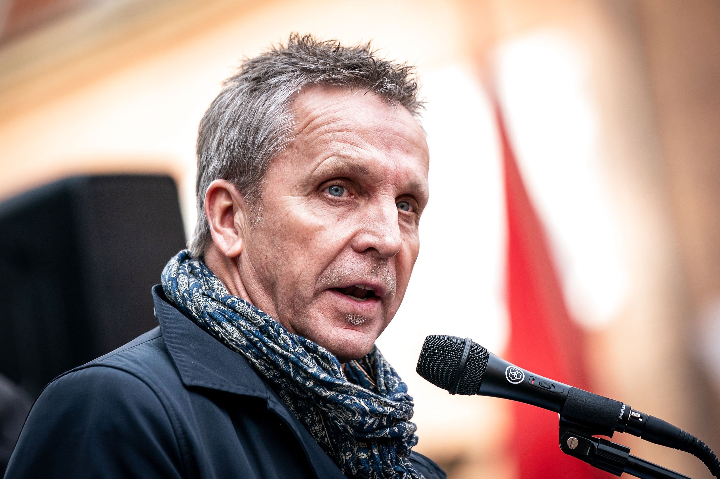 Per Christensen har overtrådt moral og etik i et omfang, så han ikke kan være 3F-formand, vurderer professor.