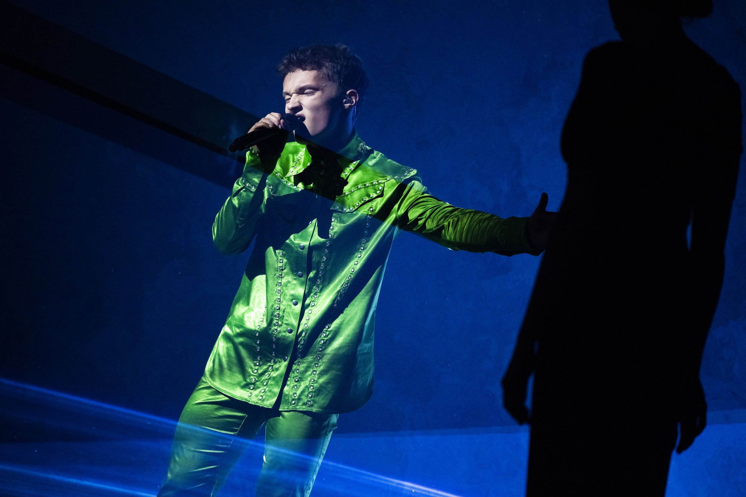 Finalen i "X Factor" er afgjort. Seerne stemte den 16-årige skoleelev Mads Moldt fra Nordjylland til tops.
