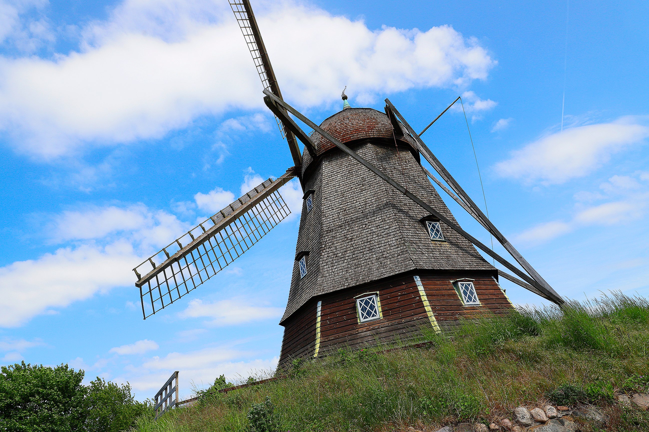 Jægerspris Mølle er en af Danmarks ældste. Søndag 19. juni kan man komme helt tæt på, når der afholdes Dansk Mølledag