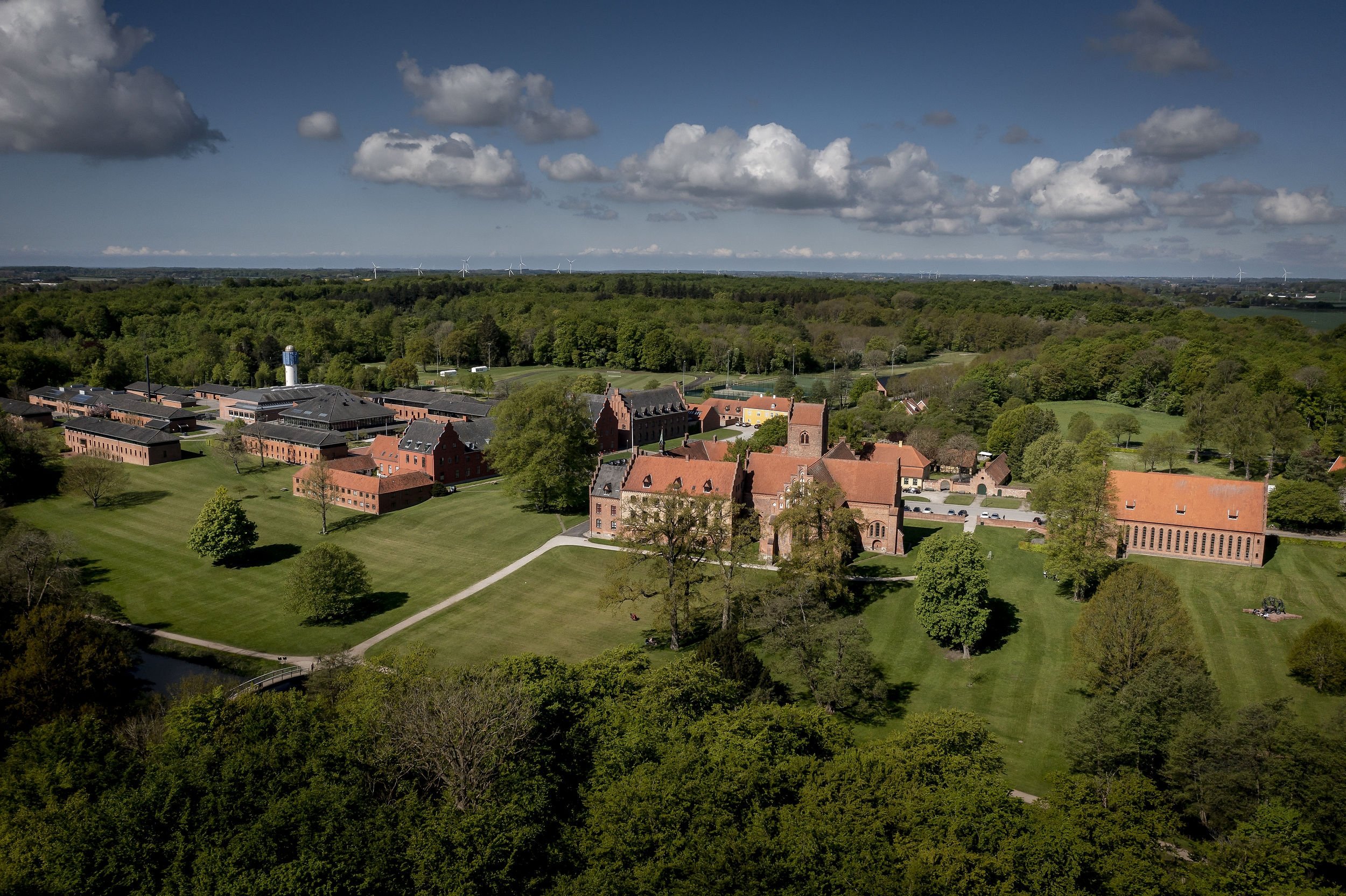 Dybt Rystet Kronprinspar Forventer ændringer På Herlufsholm Sjællandske Nyheder 