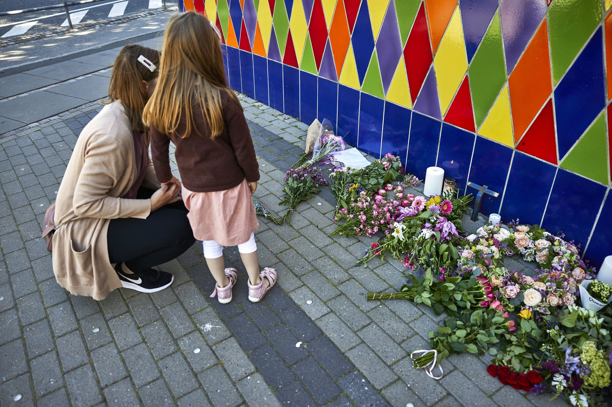 En 14-årig pige mistede torsdag eftermiddag livet i forbindelse med en ulykke i Tivoli Friheden i Aarhus.