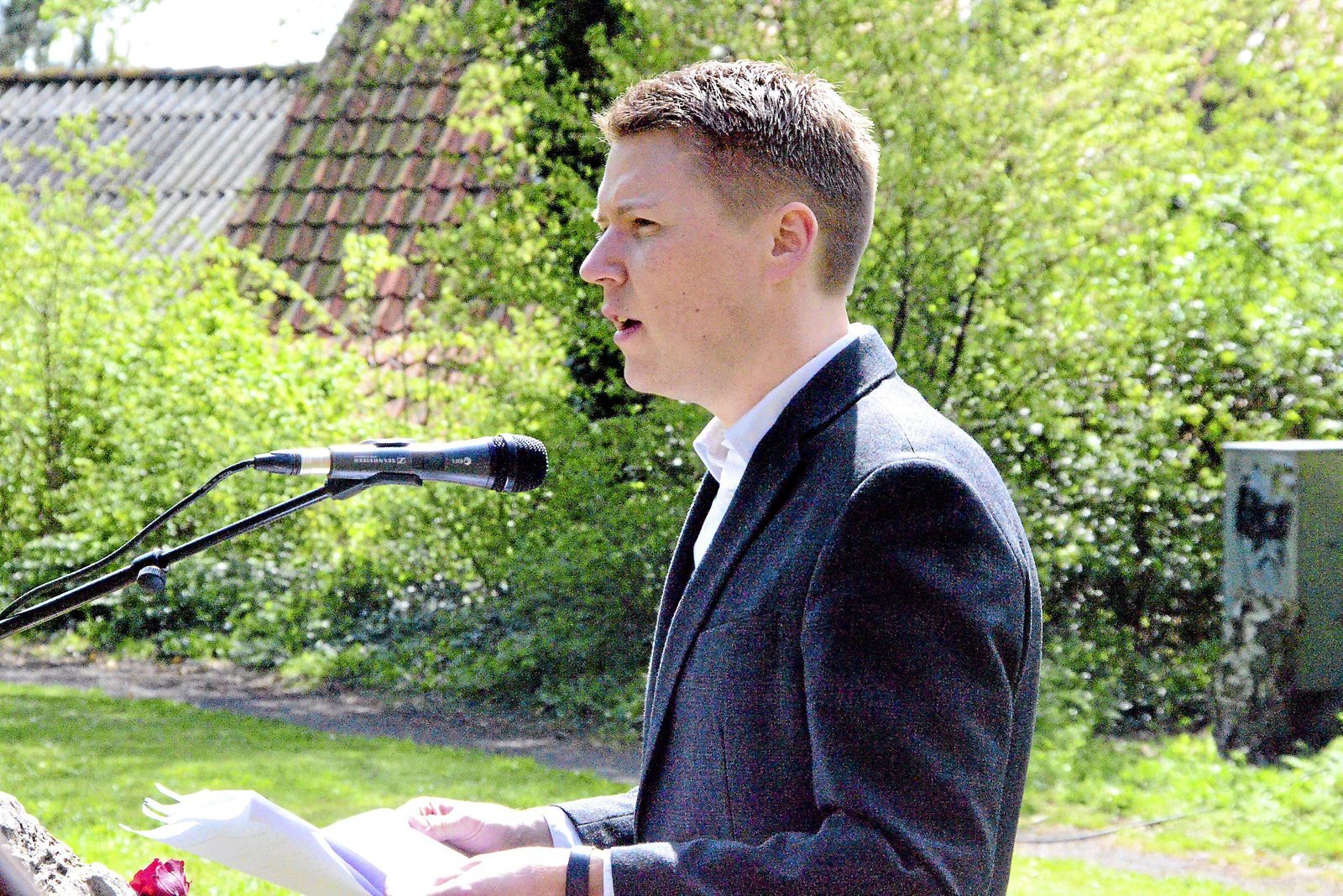 Folketingsmedlem Rasmus Horn Langhoff (S) vil undersøge årsagen til, at organisationen Tuba ikke har modtaget statslige puljemidler i Region Sjælland, men i de fire andre kommuner.