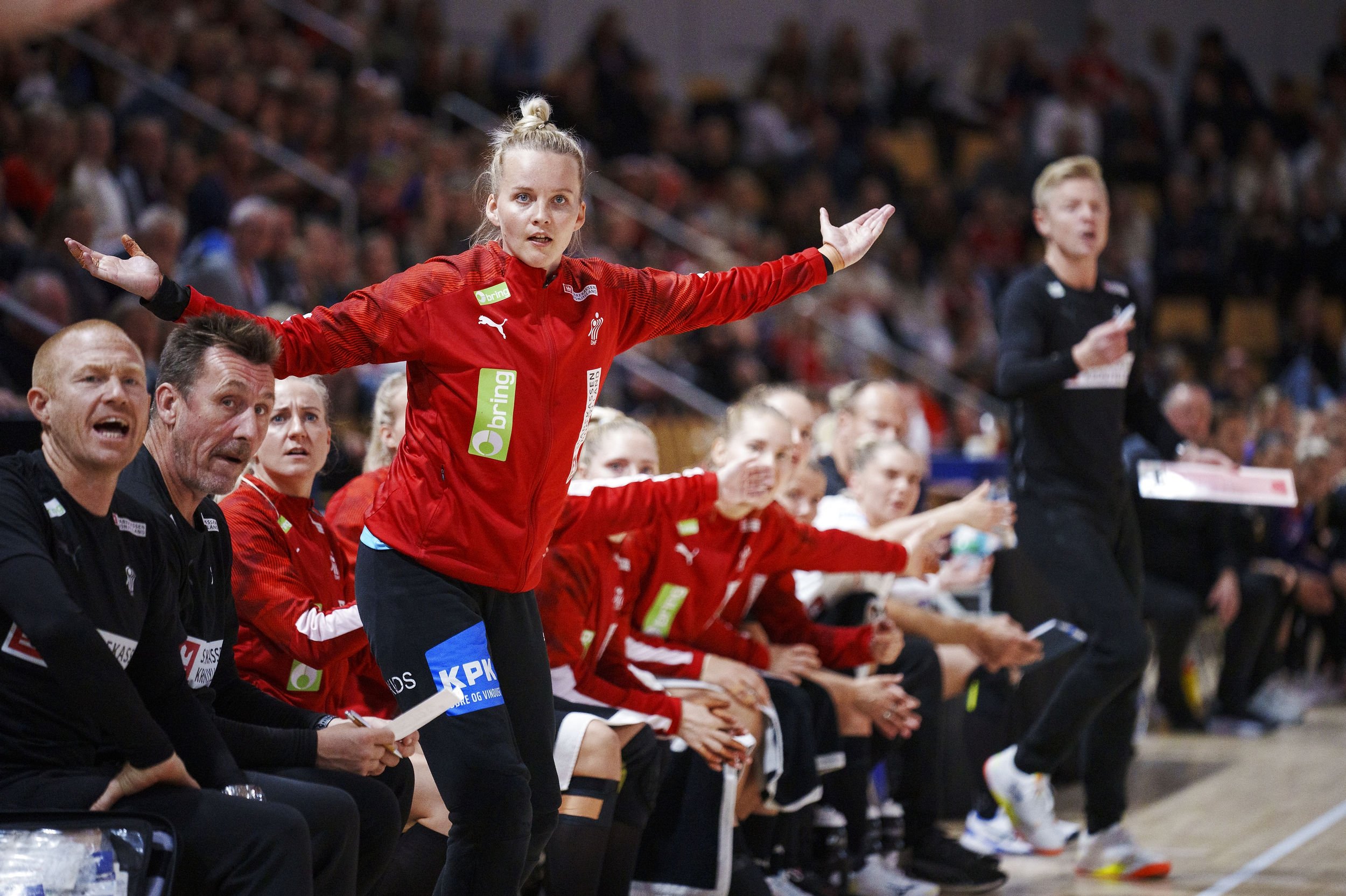 Danmark fik ikke et ben til jorden, da det i Golden League blev til et stort nederlag på 22-30 til Holland.