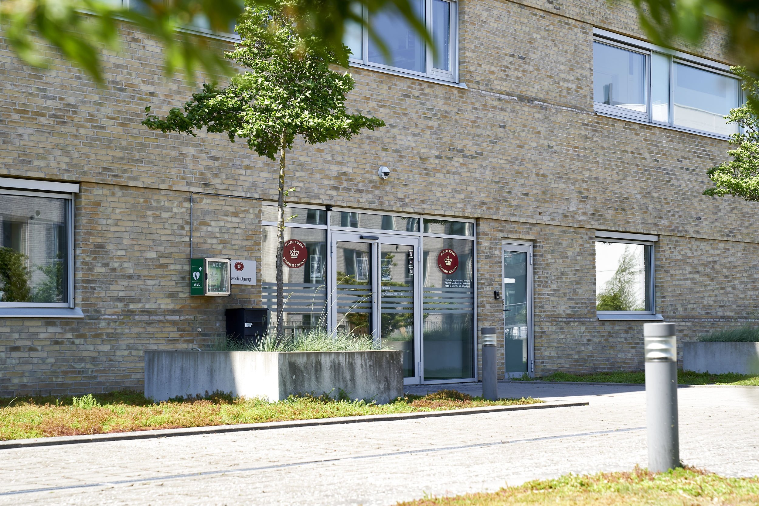 En 35-årig mand, der er tiltalt i en terrorsag, forklarer, at han ikke tænkte over, om svoger var del af IS.