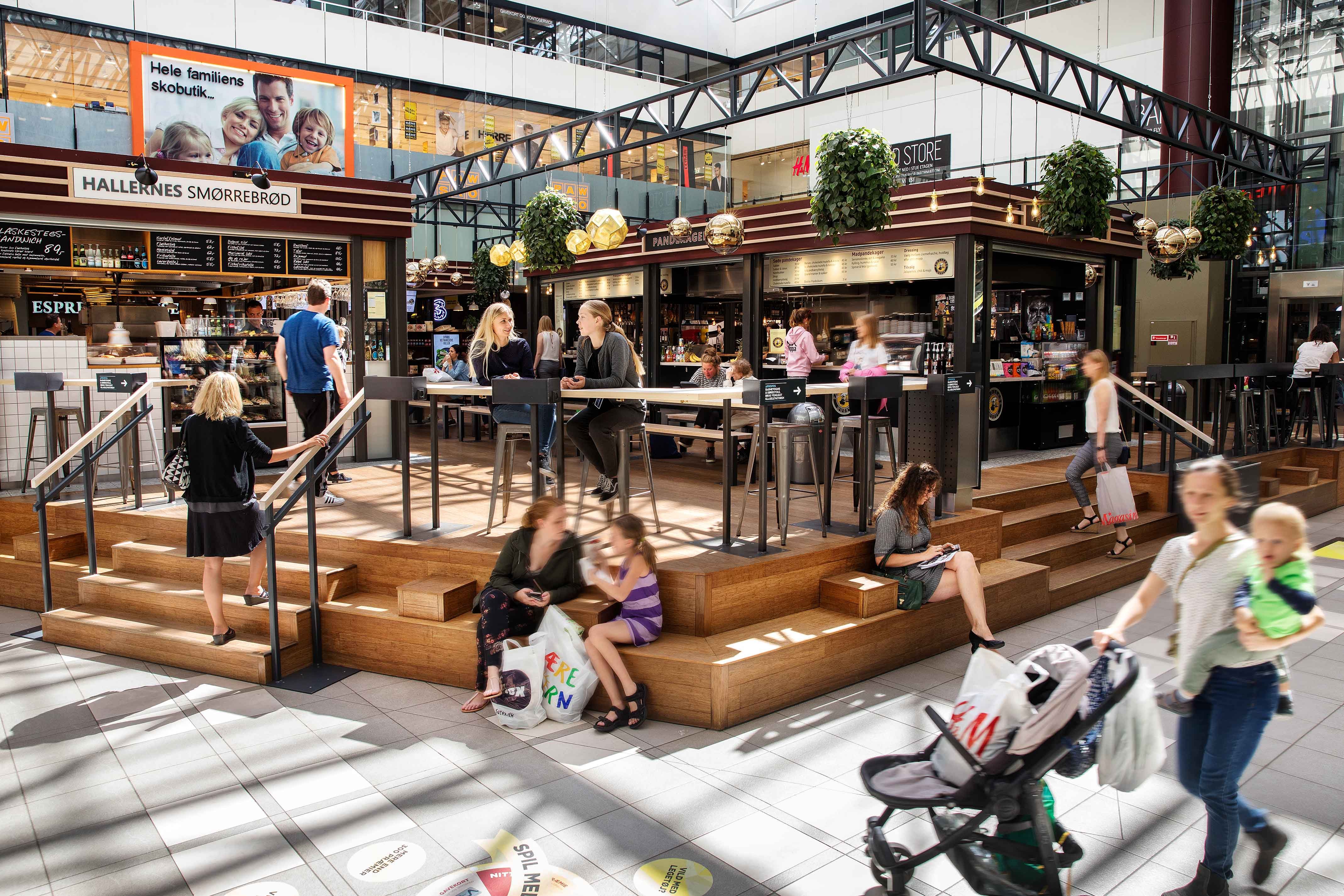 For Lyngby Storcenter er det vigtigt at kunne tilbyde den optimale kundeoplevelse. Ikke blot i forbindelse med køb, men også bare det at føle sig godt tilpas og blive inspireret. (Foto: Lyngby Storcenter)