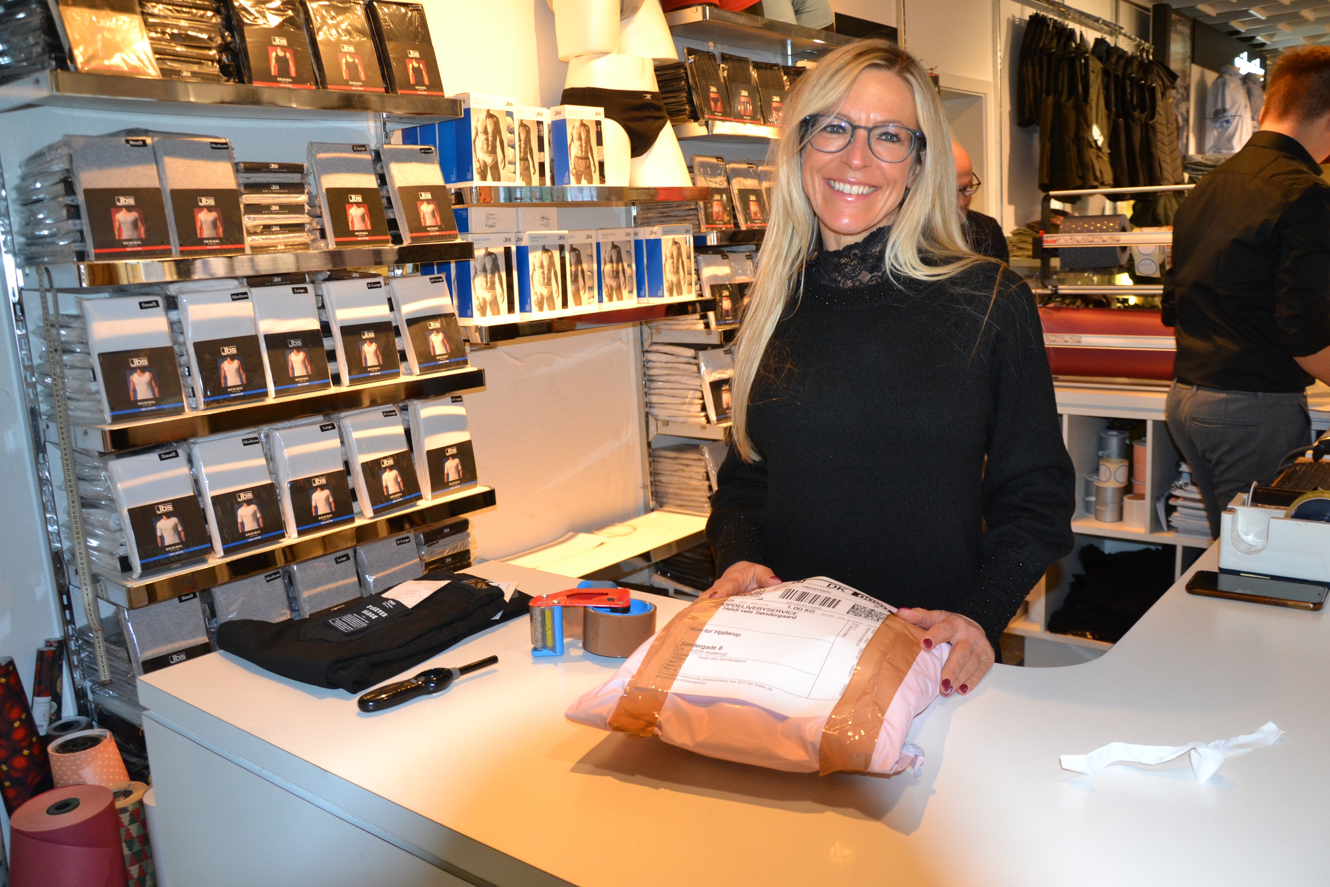 Mette Lorenzen står bag succesen med postordresalg fra frk. Klunz på Stevns til hele Danmark.