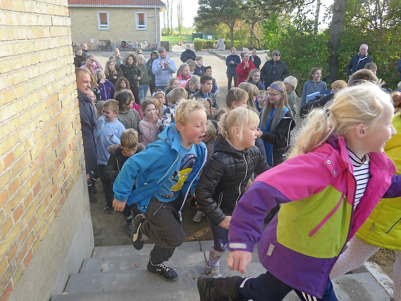 Hvis Mern Skole lukker, er det planen, at eleverne fremover skal gå på Kulsbjerg Skole i Stensved.