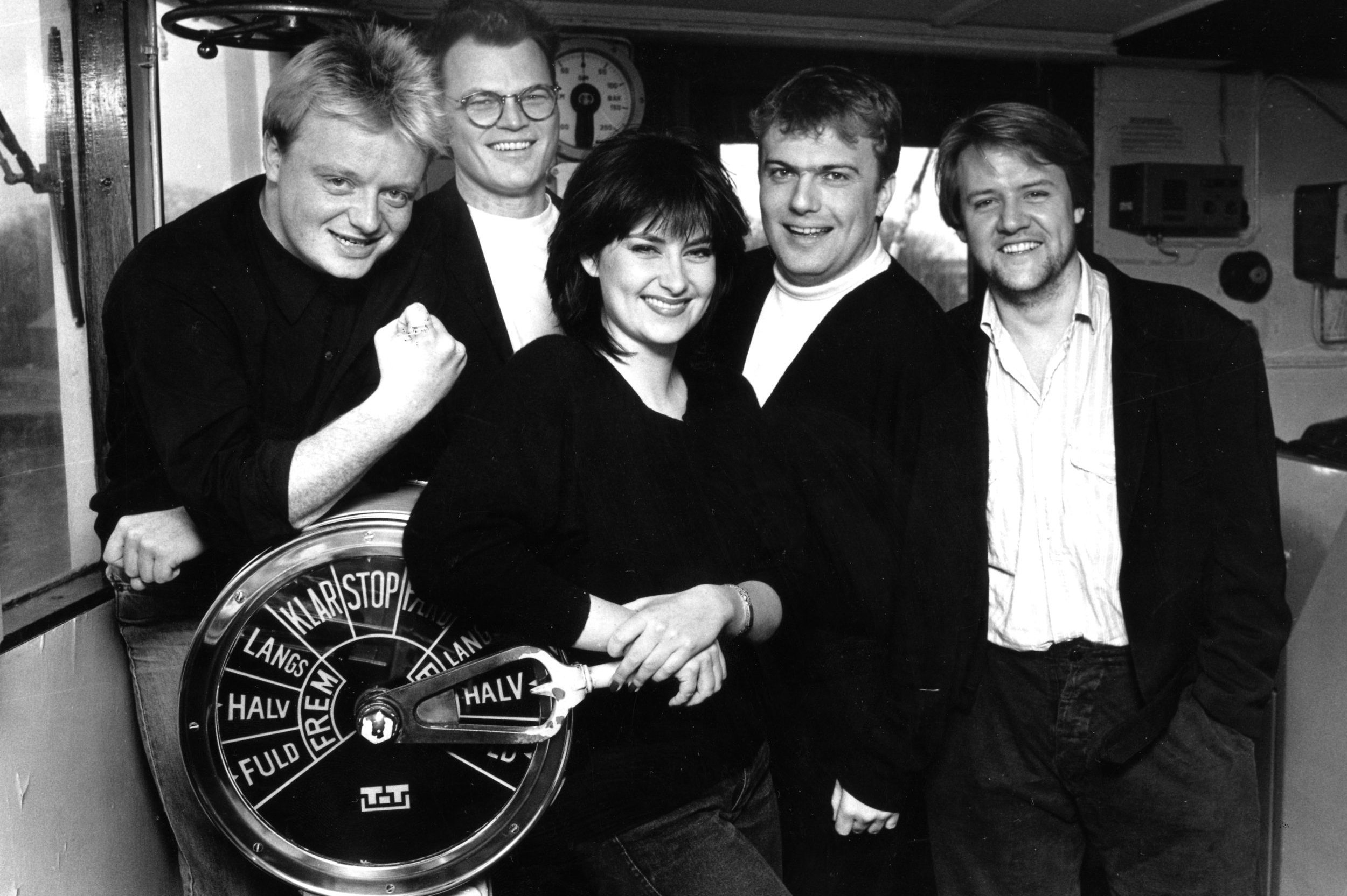 Dodos karriere begyndte for alvor, da hendes kraftfulde vokal førte an på et af Danmarks største fodboldhits. Den 15. december fylder sangerinden 60 år.