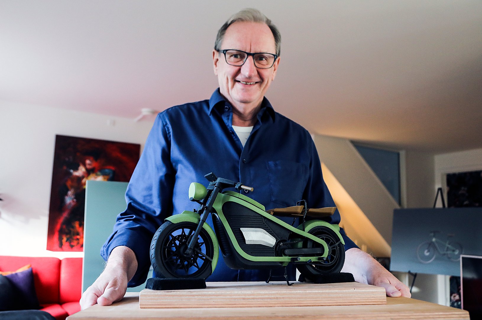 Denne 3D-printede model af den eldrevne Nimbus-motorcykel præsenterede Claus Støvlbæk Clausen for nogle år siden. Motorcykel-delen er ikke berørt af konkursbehandlingen, og her i 2026 testes prototype 2.