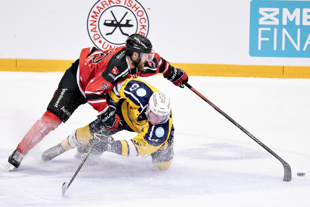Esbjerg Energy besejrede Aalborg Pirates efter overtid og straffeslag og er dermed klar til pokalfinalen.