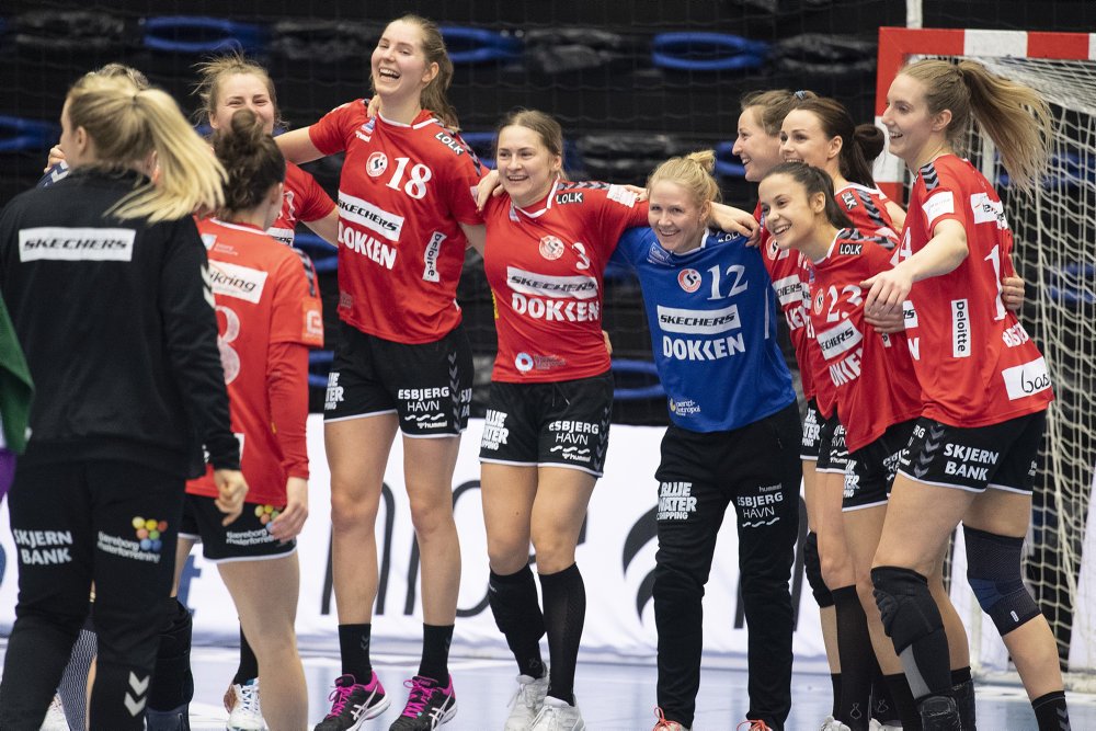 Alle 16 hold i kvindernes Champions League-gruppespil går videre til ottendedelsfinalerne, oplyser EHF.