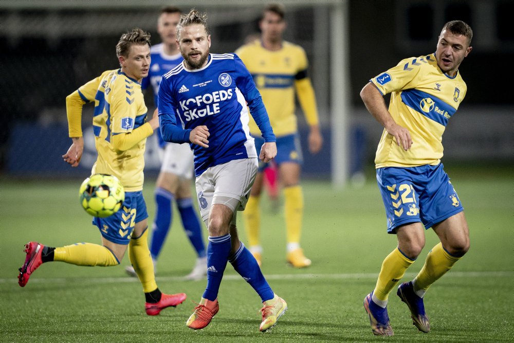Fremad Amagers Kasper Fisker, der senest spillede i Brøndby, stopper grundet en knæskade i en alder af 32 år.