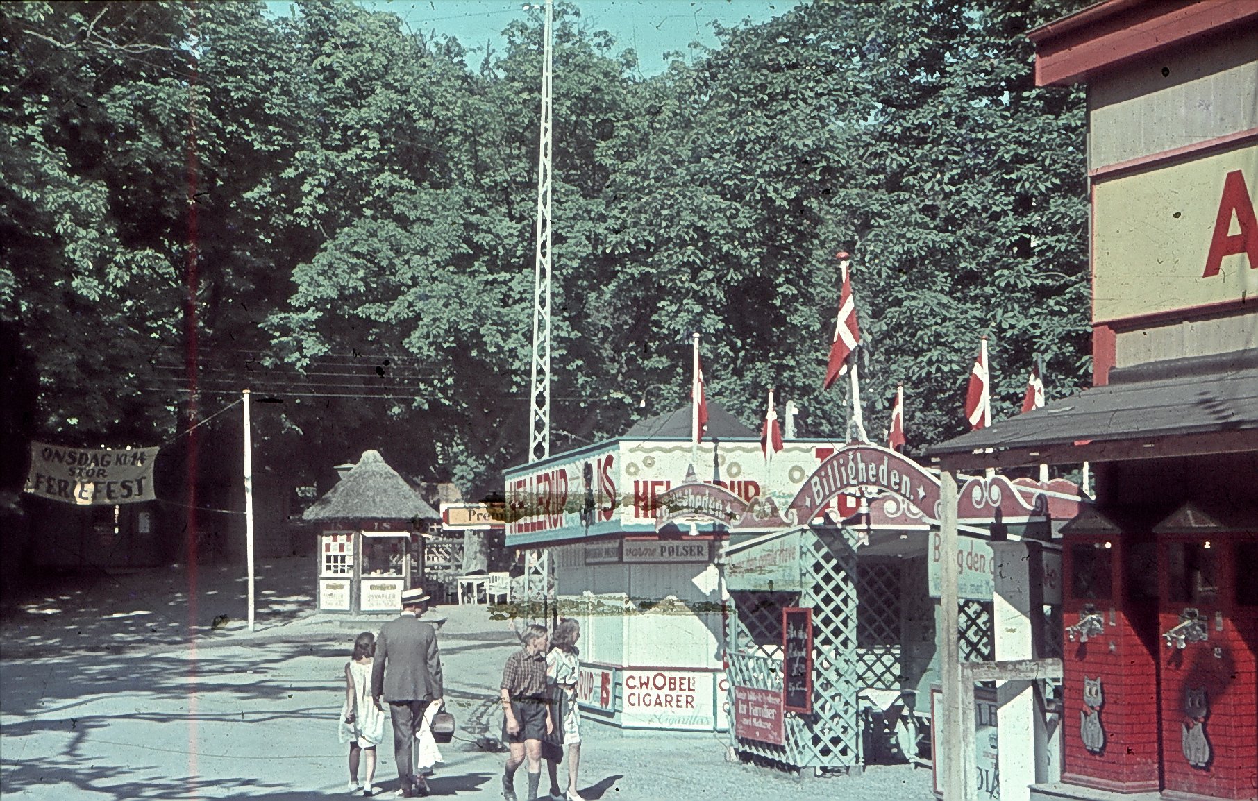 Den gamle forlystelsespark er åbnet til endnu en sæson. Denne gang med coronarestriktioner.